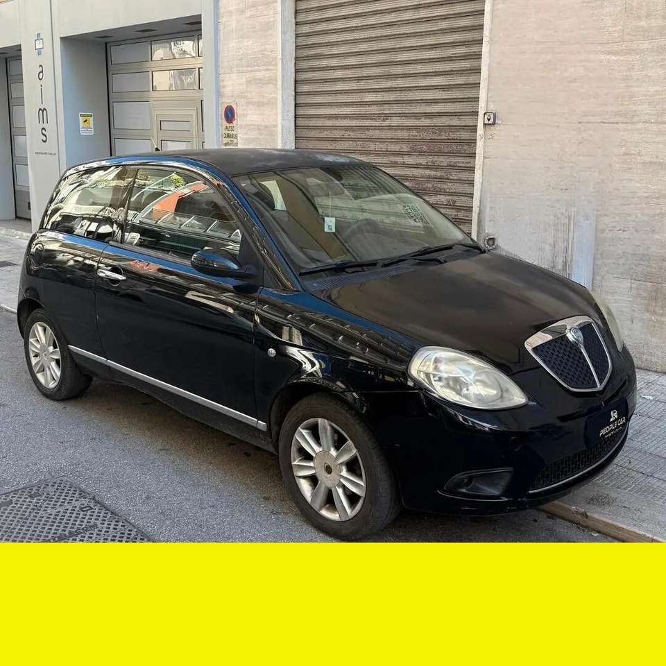 Lancia Ypsilon