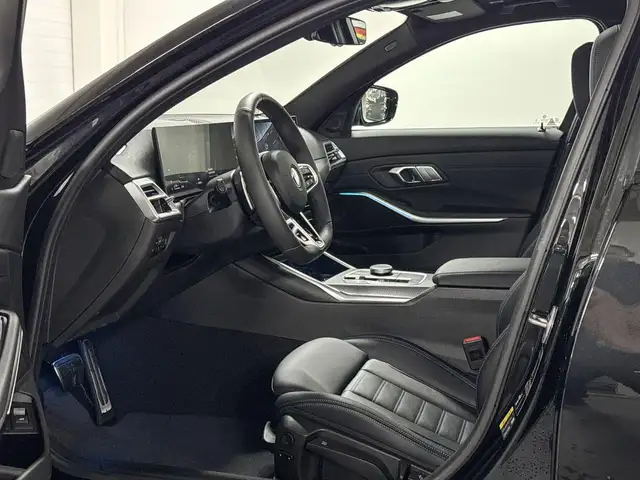 BMW 3 Series view 8