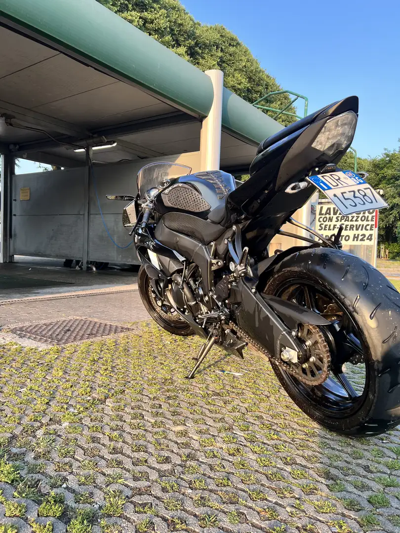 Kawasaki Ninja ZX-6R tutto black - 2