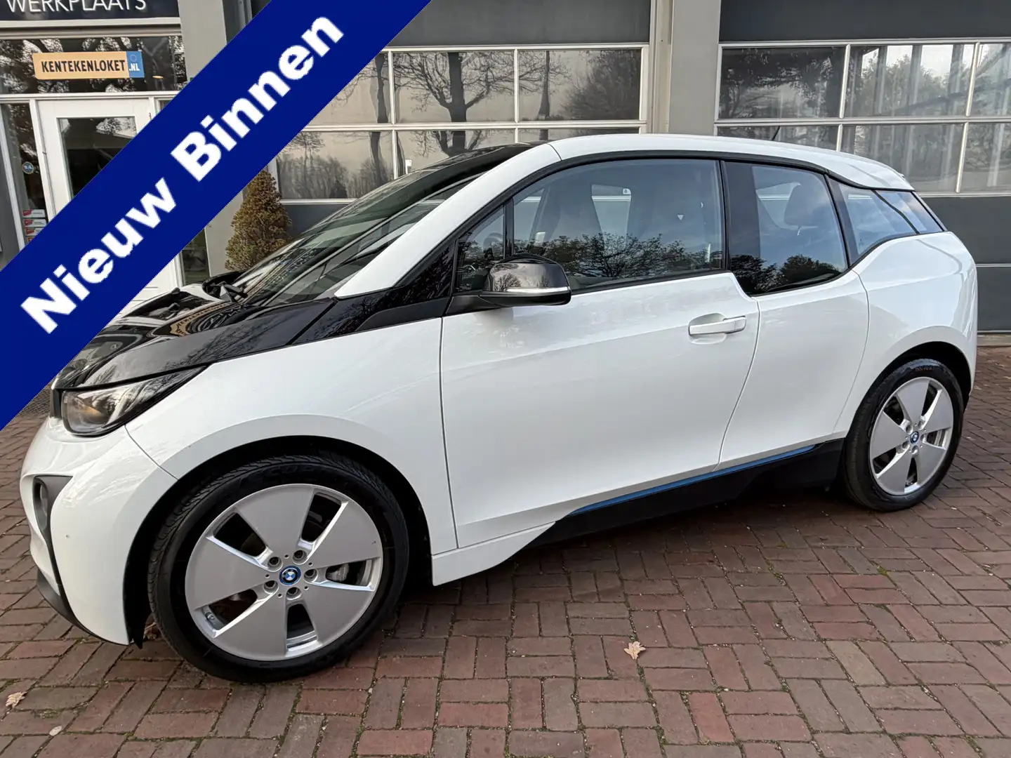 BMW i3 Basis iPerformance 94Ah 33 kWh NL Auto 2017 Km 89. Wit - 1