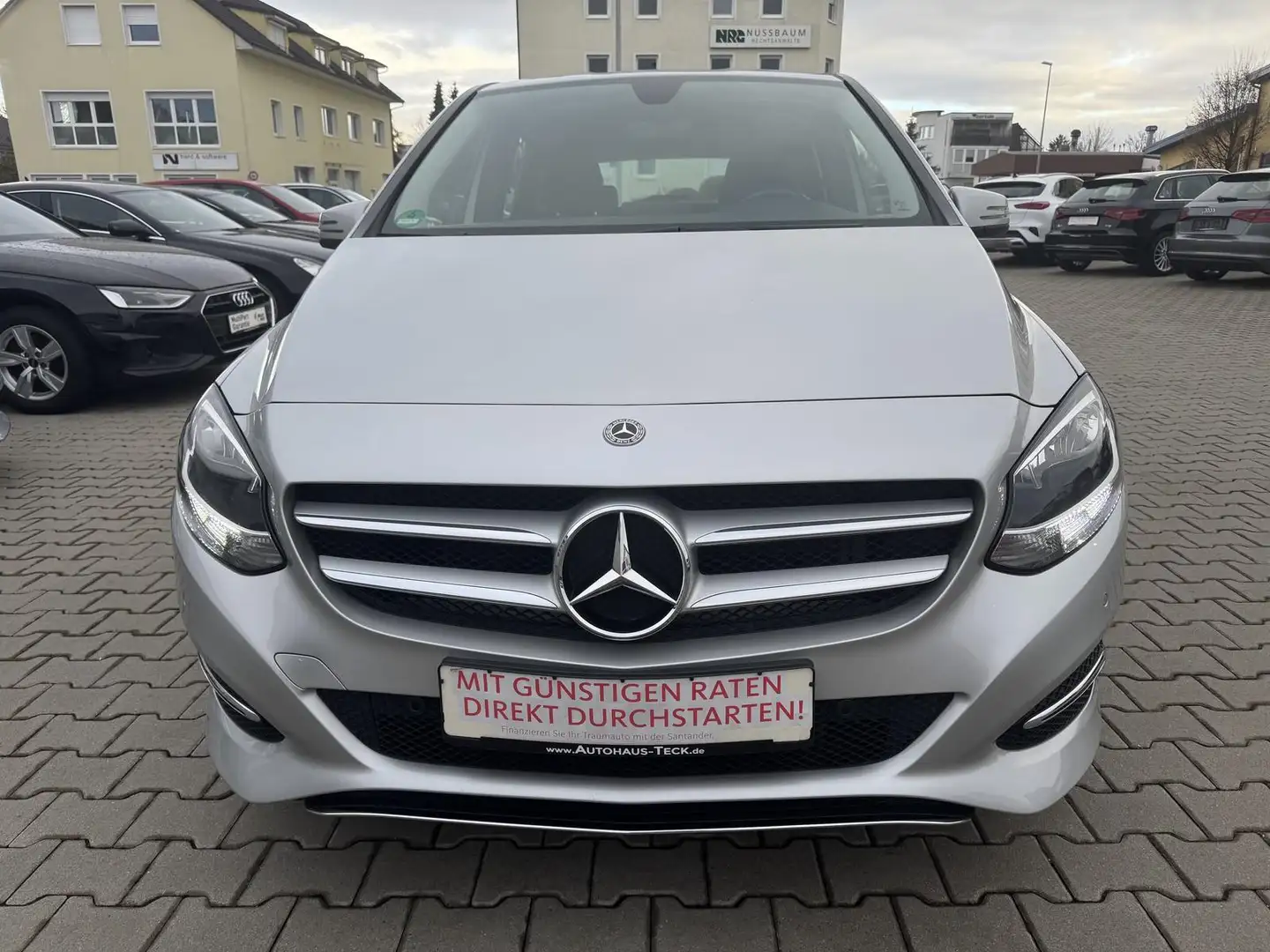 Mercedes-Benz B 180 B 180 ''Style'' SHZ/NAVI/AHK/PDC Silber - 2