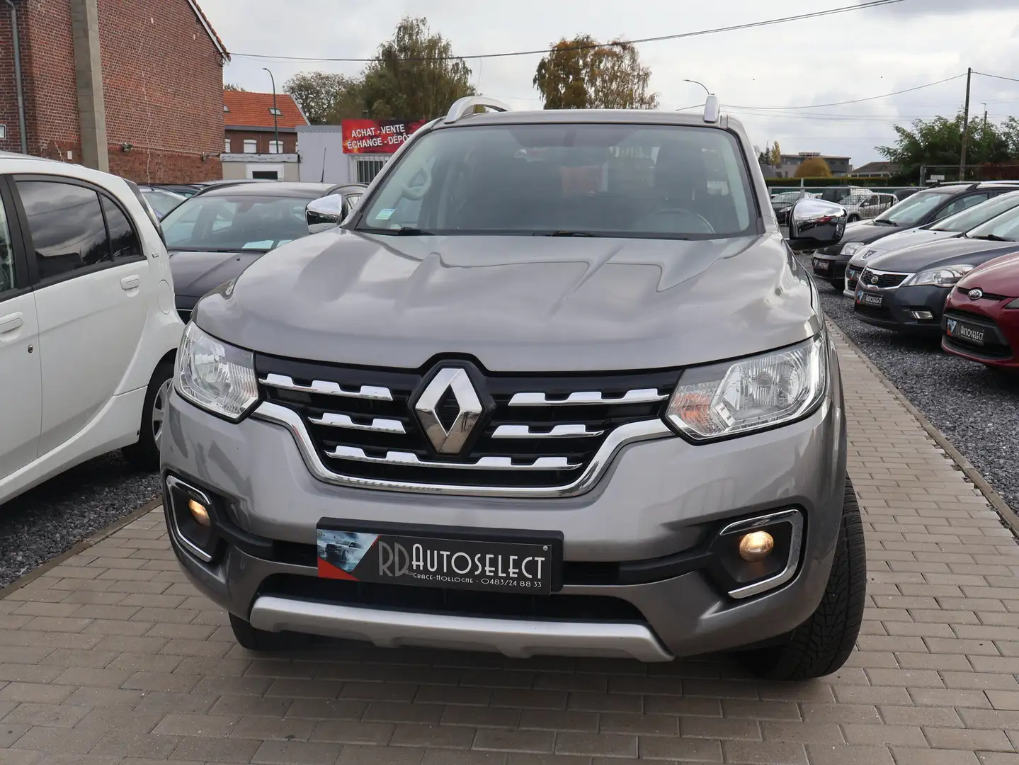 Renault Alaskan 2.3 dCi Energy 4x4 Hunter Gris - 2