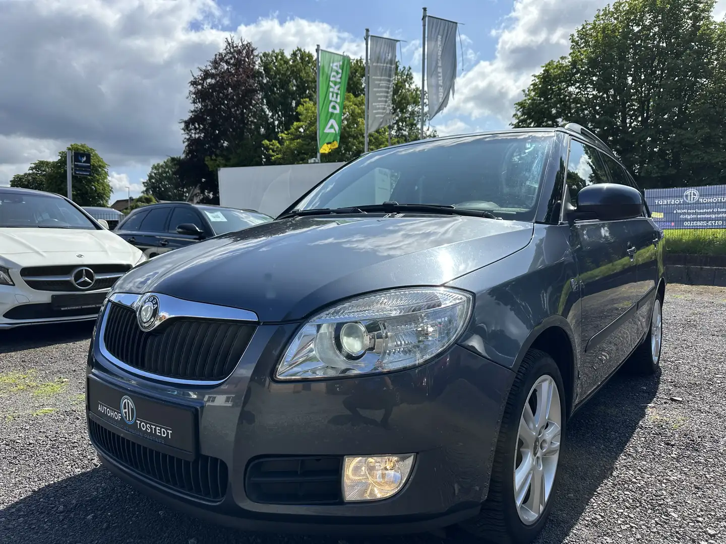 Skoda Fabia Sport 1.6 16V*Automatik*Xenon+TÜV& Service Neu Gris - 1