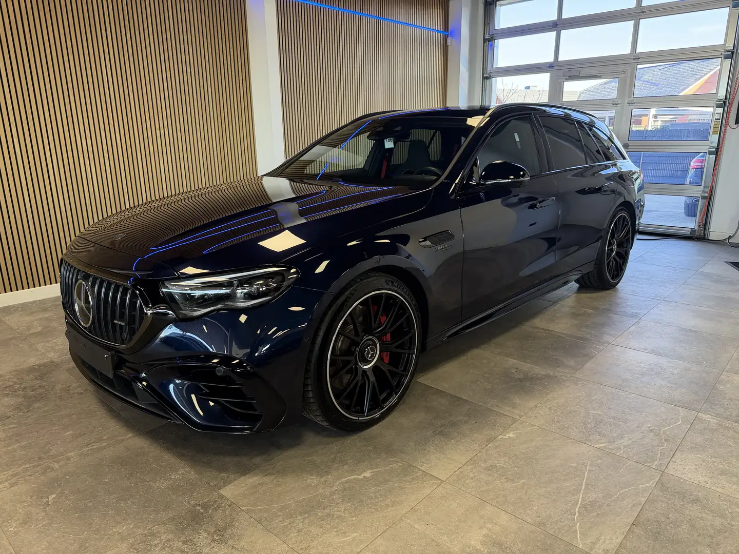 Mercedes-Benz E 53 AMG E 53 hybrid 4-matic 2x nightpakket Nauticblauw Azul - 1