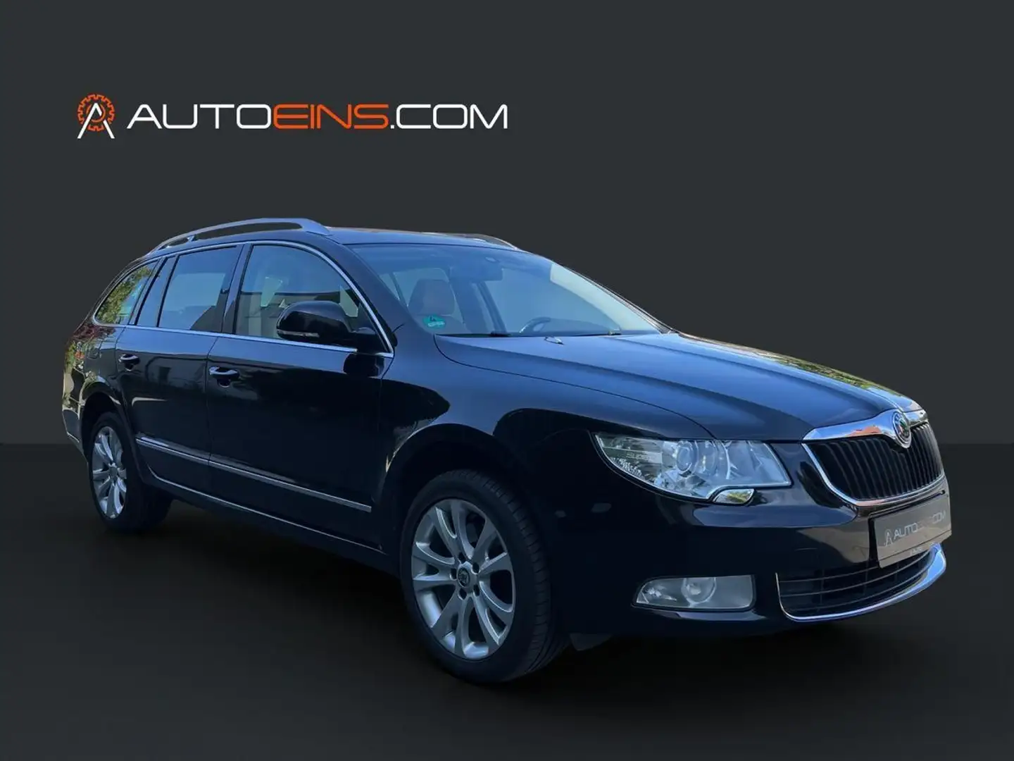 Skoda Superb 2.0TDI Elegance 4x4*SunSet*Navi*Ahk*Sitzh Schwarz - 1