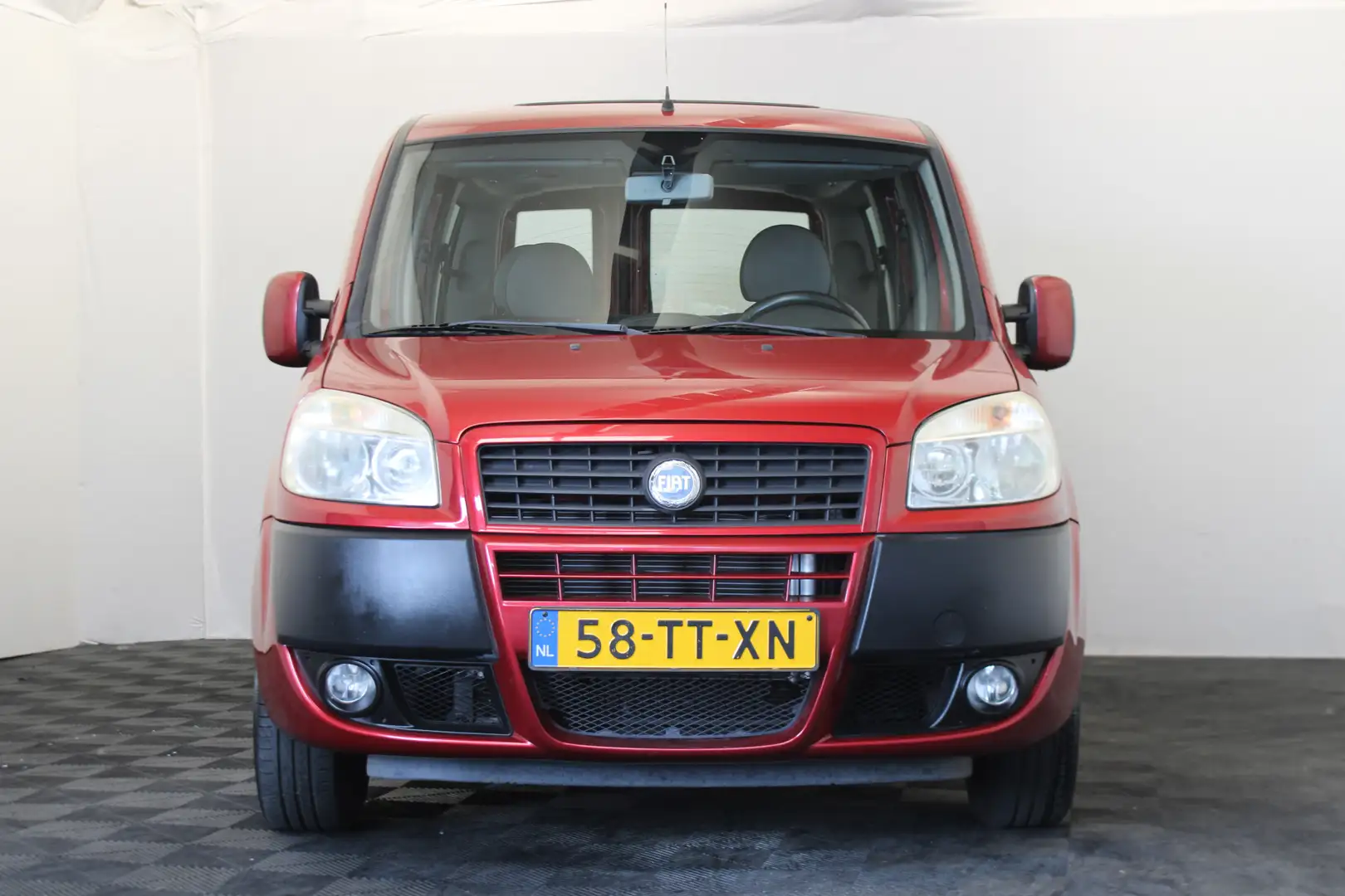 Fiat Doblo 1.4 Dynamic Červená - 2