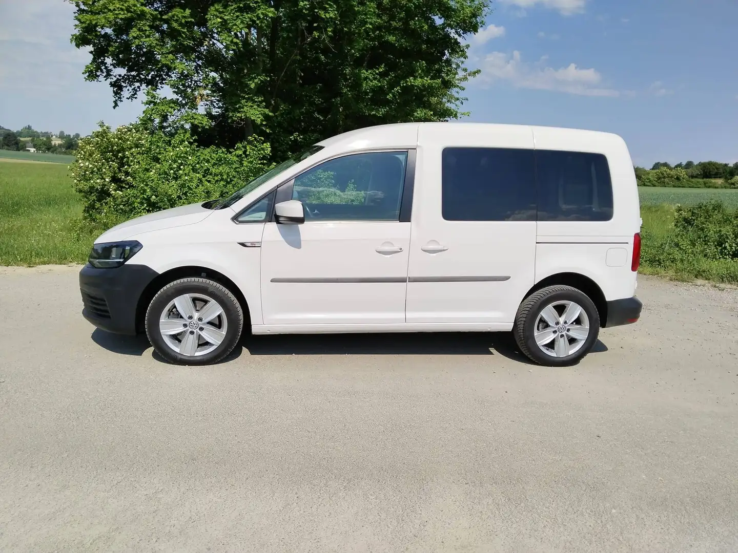 Volkswagen Caddy Caddy Kombi Maxi Trendline 2,0 TDI DSG Trendline Weiß - 2
