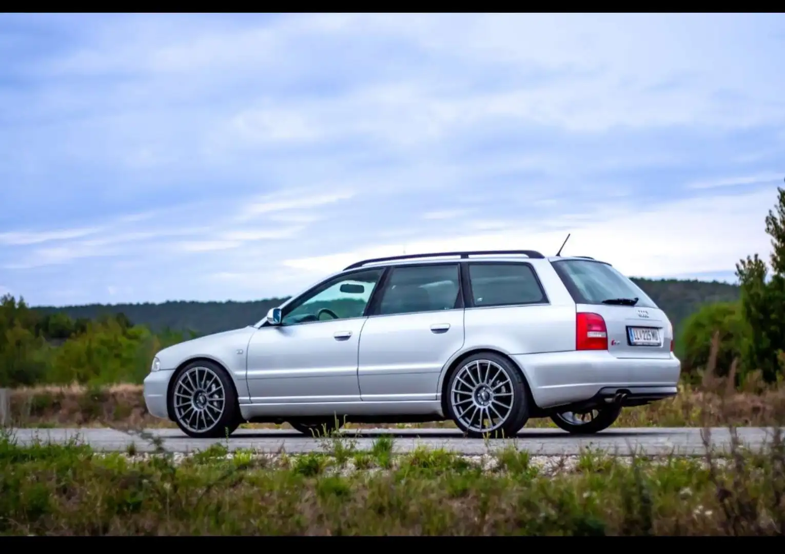 Audi S4 Avant 2.7 quattro - 1