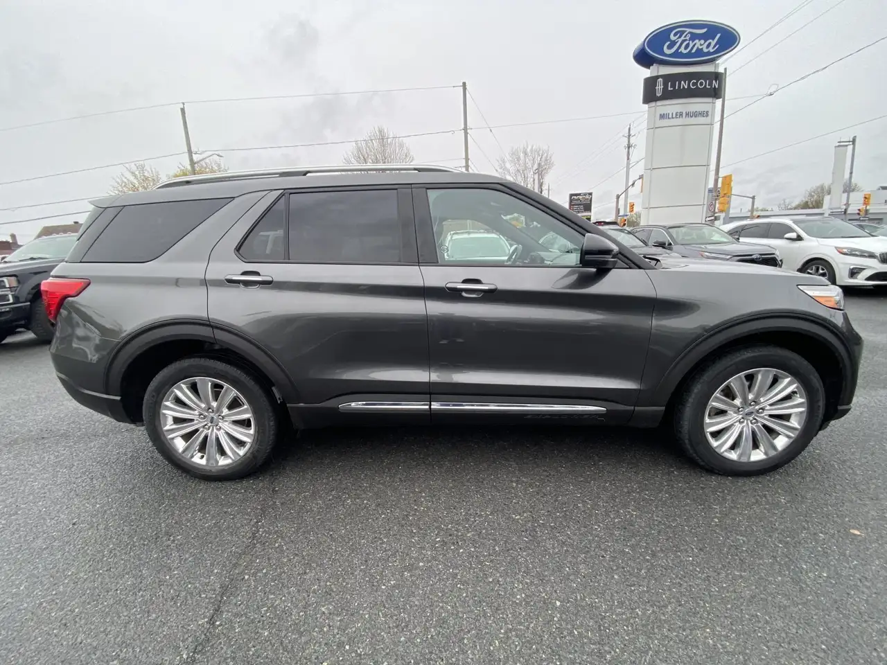 Ford Explorer photo Ford Explorer