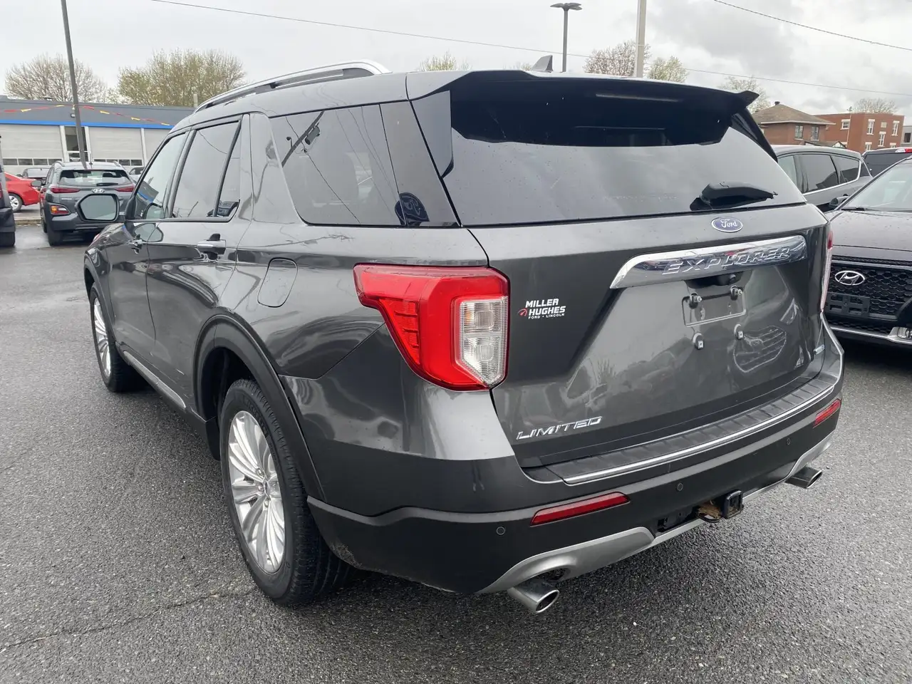 Ford Explorer photo Ford Explorer