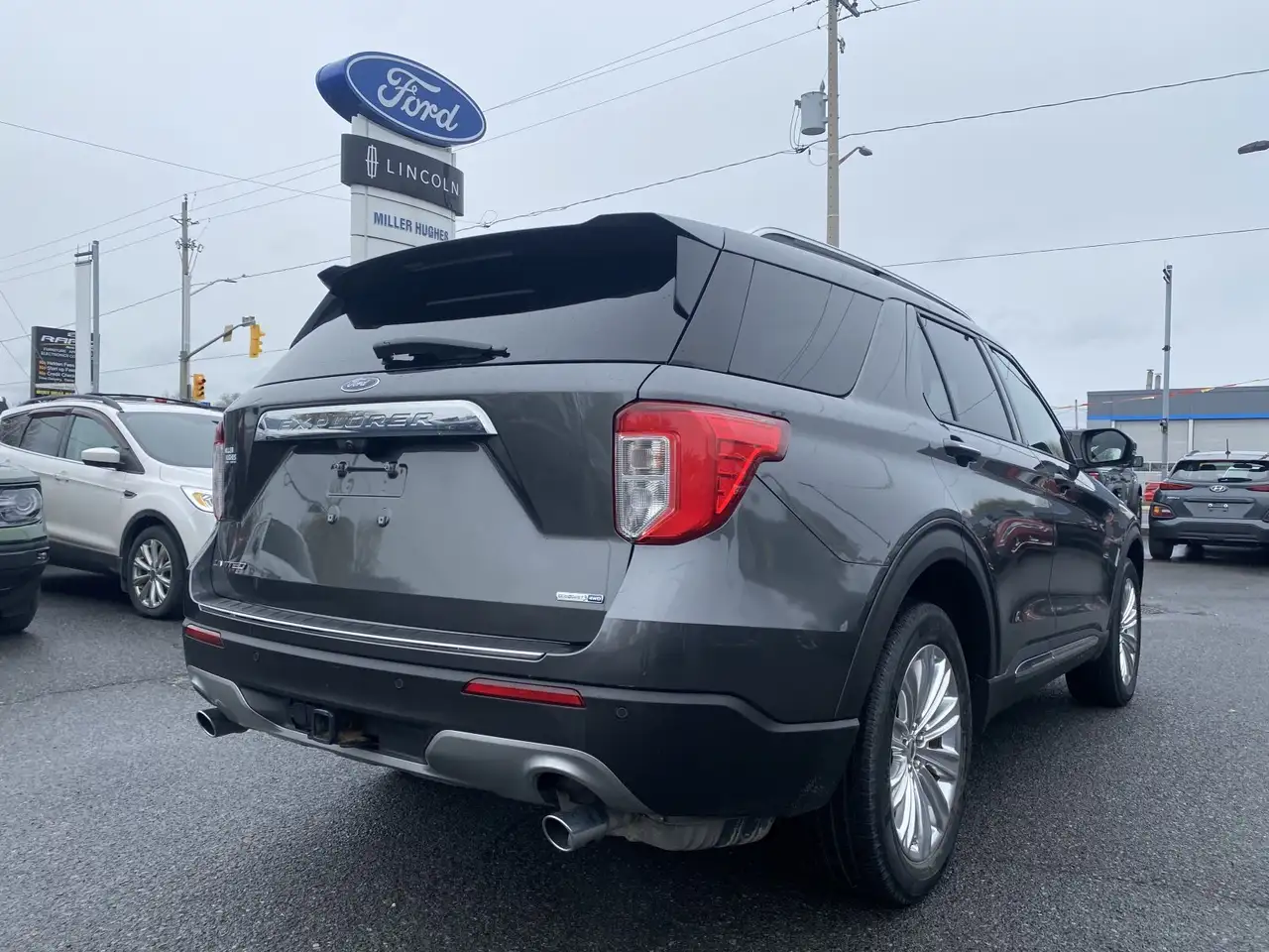 Ford Explorer photo Ford Explorer