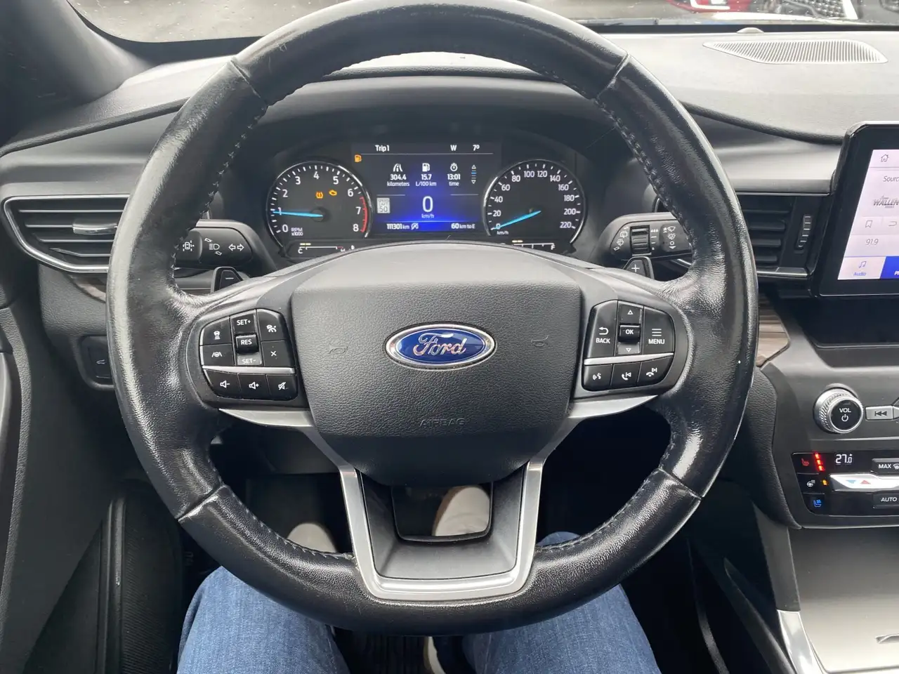 Ford Explorer photo Ford Explorer