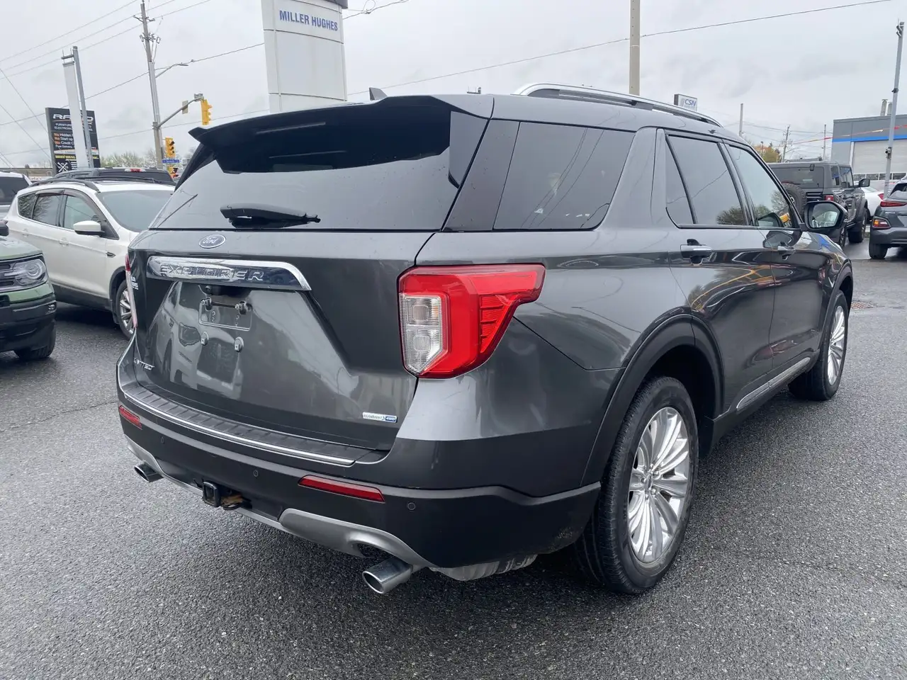 Ford Explorer photo Ford Explorer