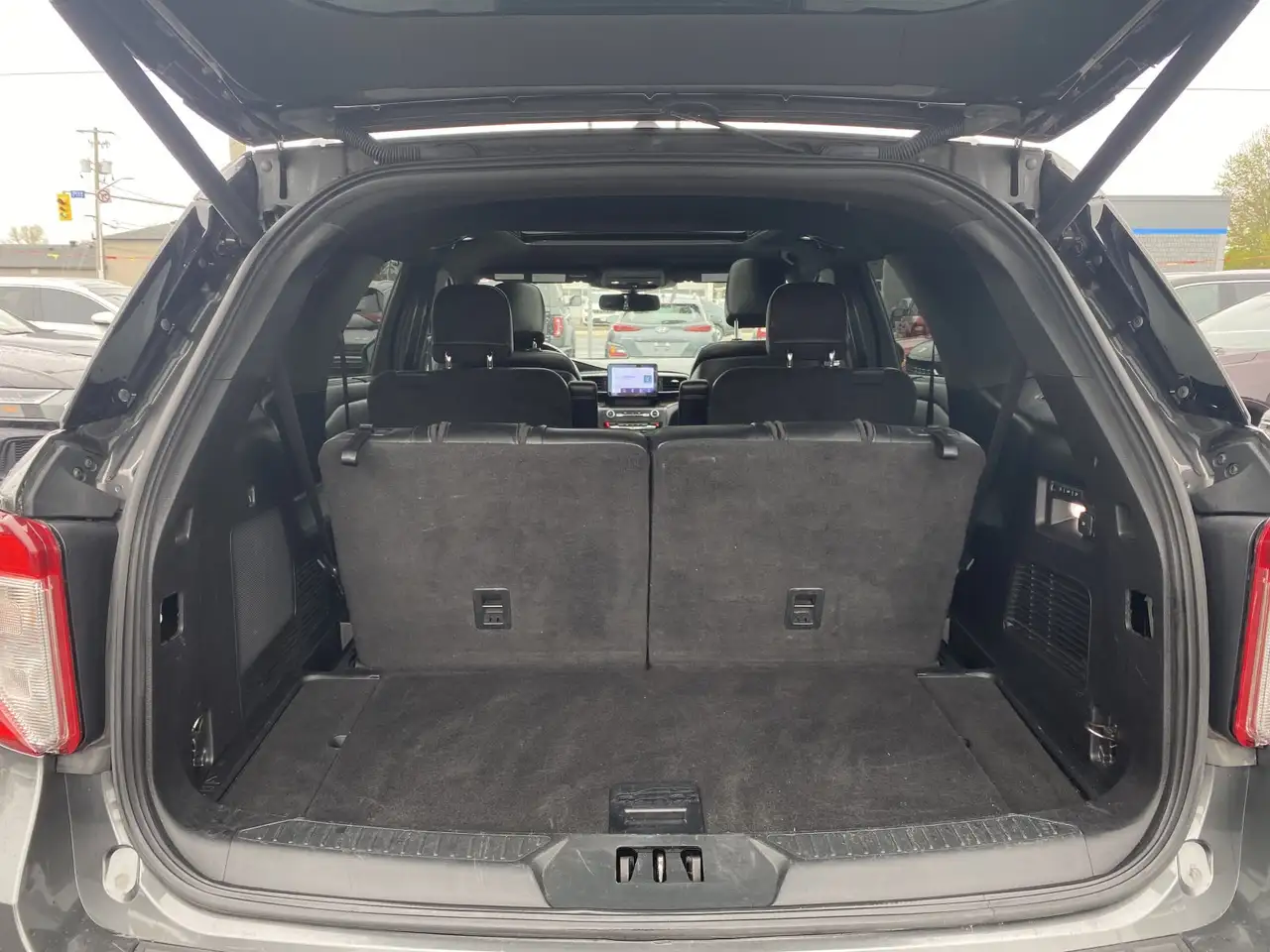Ford Explorer photo Ford Explorer