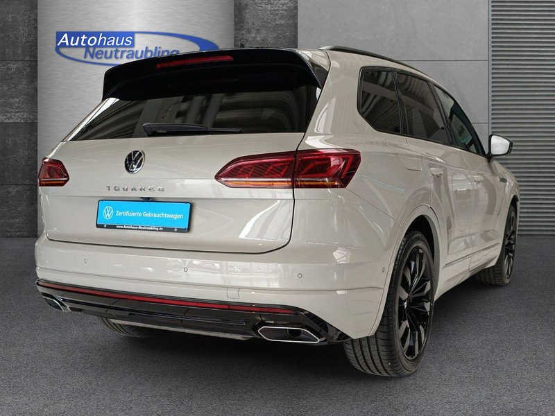 Volkswagen Touareg 3.0 TDI "R-LINE" 286 PS DSG+IQ.LIGHT+AHK+PANO+AREA — photo 6