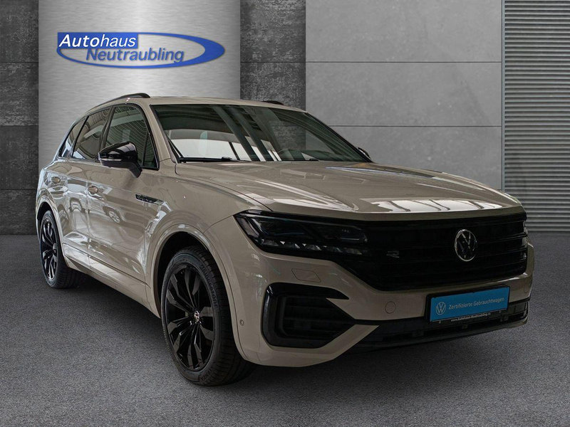Volkswagen Touareg 3.0 TDI "R-LINE" 286 PS DSG+IQ.LIGHT+AHK+PANO+AREA — photo 8
