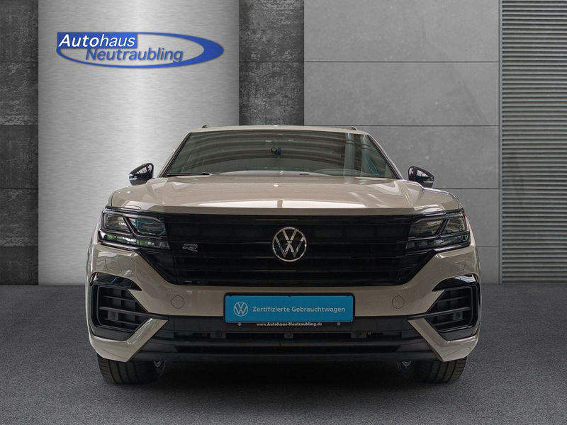 Volkswagen Touareg 3.0 TDI "R-LINE" 286 PS DSG+IQ.LIGHT+AHK+PANO+AREA — photo 9