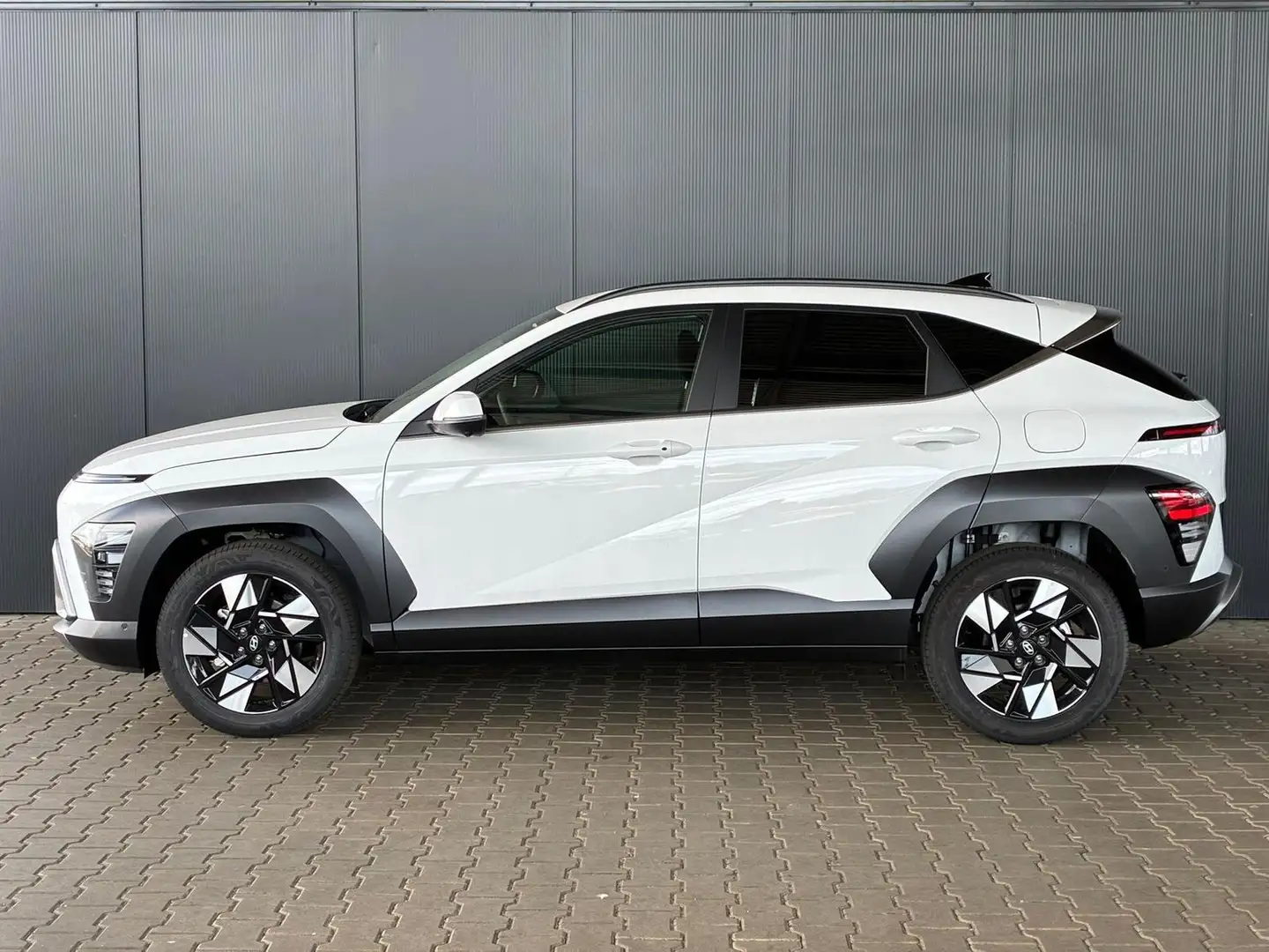 Hyundai KONA Comfort Plus 1.0 T-GDI 2WD / Navi Keyless 360° ... Weiß - 2