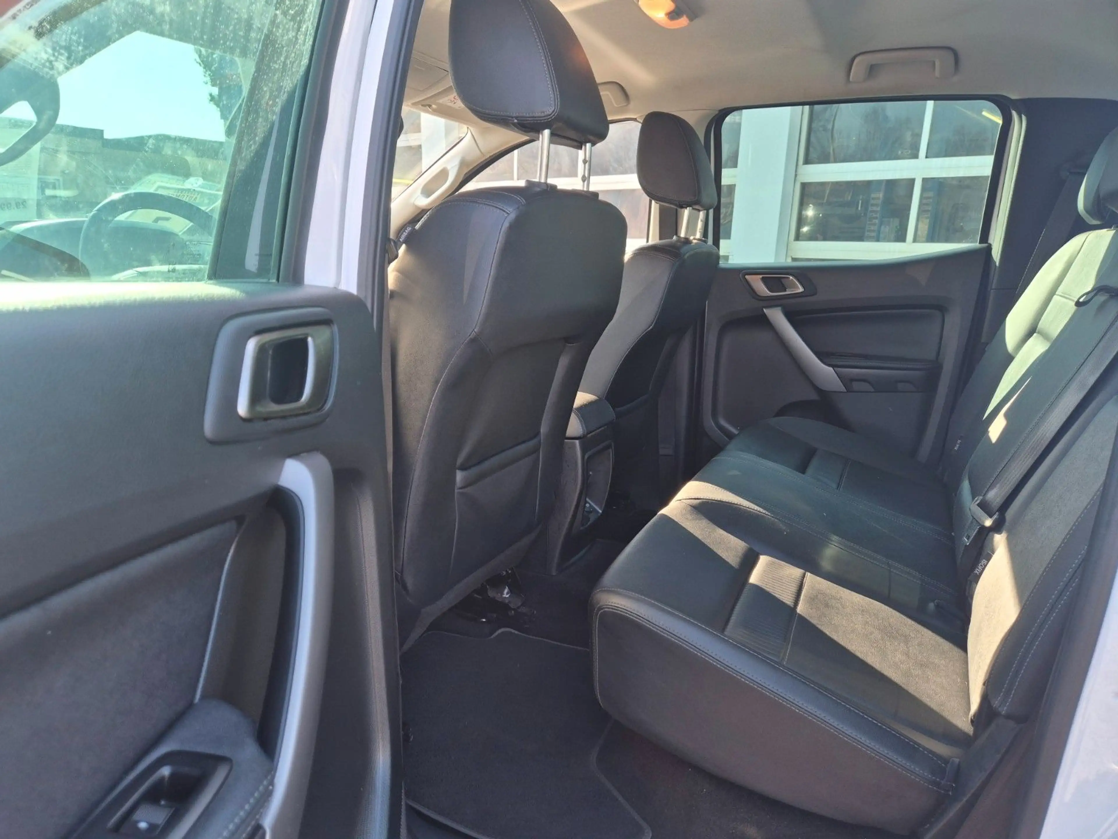Ford Ranger Limited Doppelkabine 4x4 — photo 15