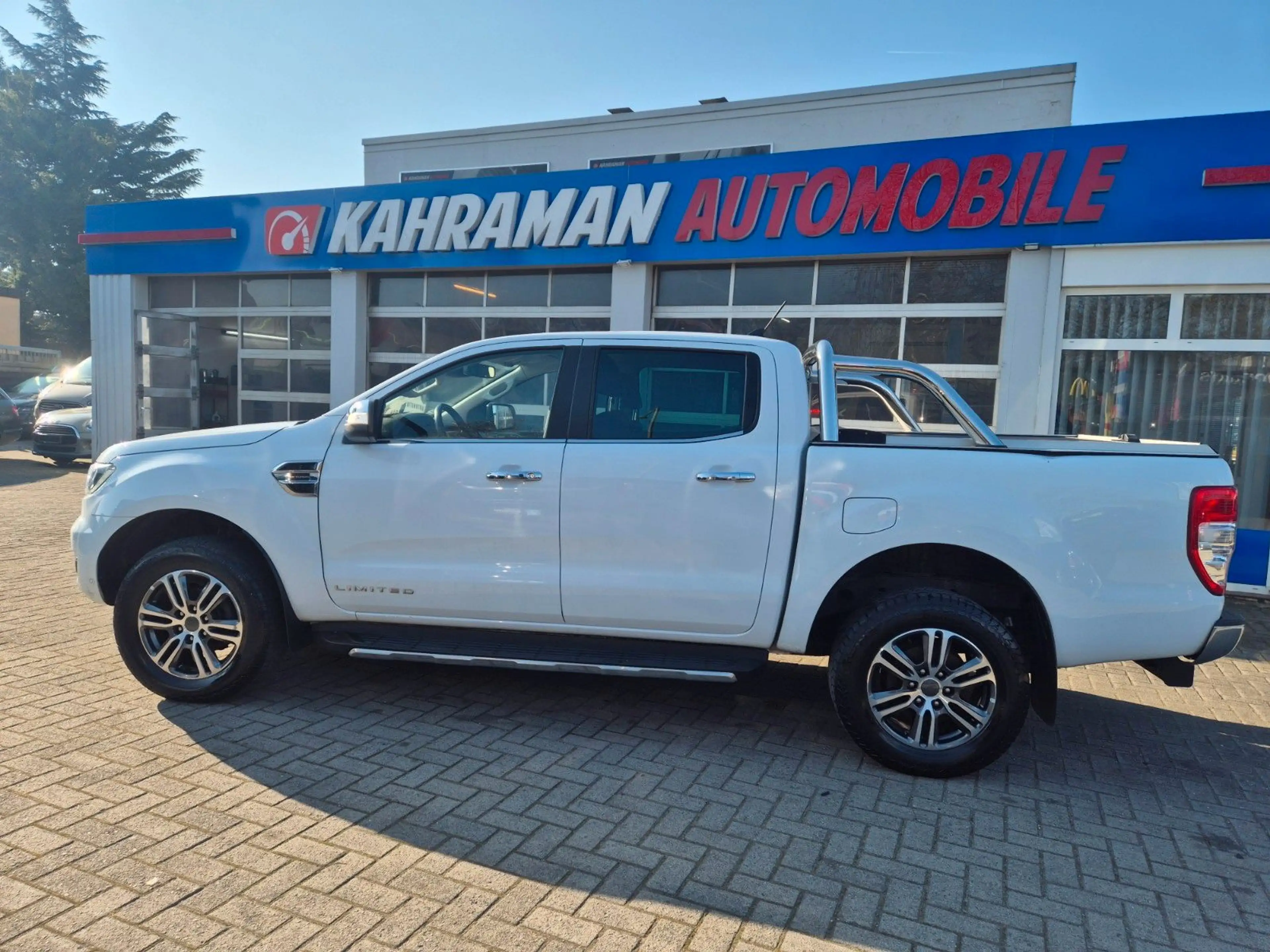 Ford Ranger Limited Doppelkabine 4x4 — photo 11