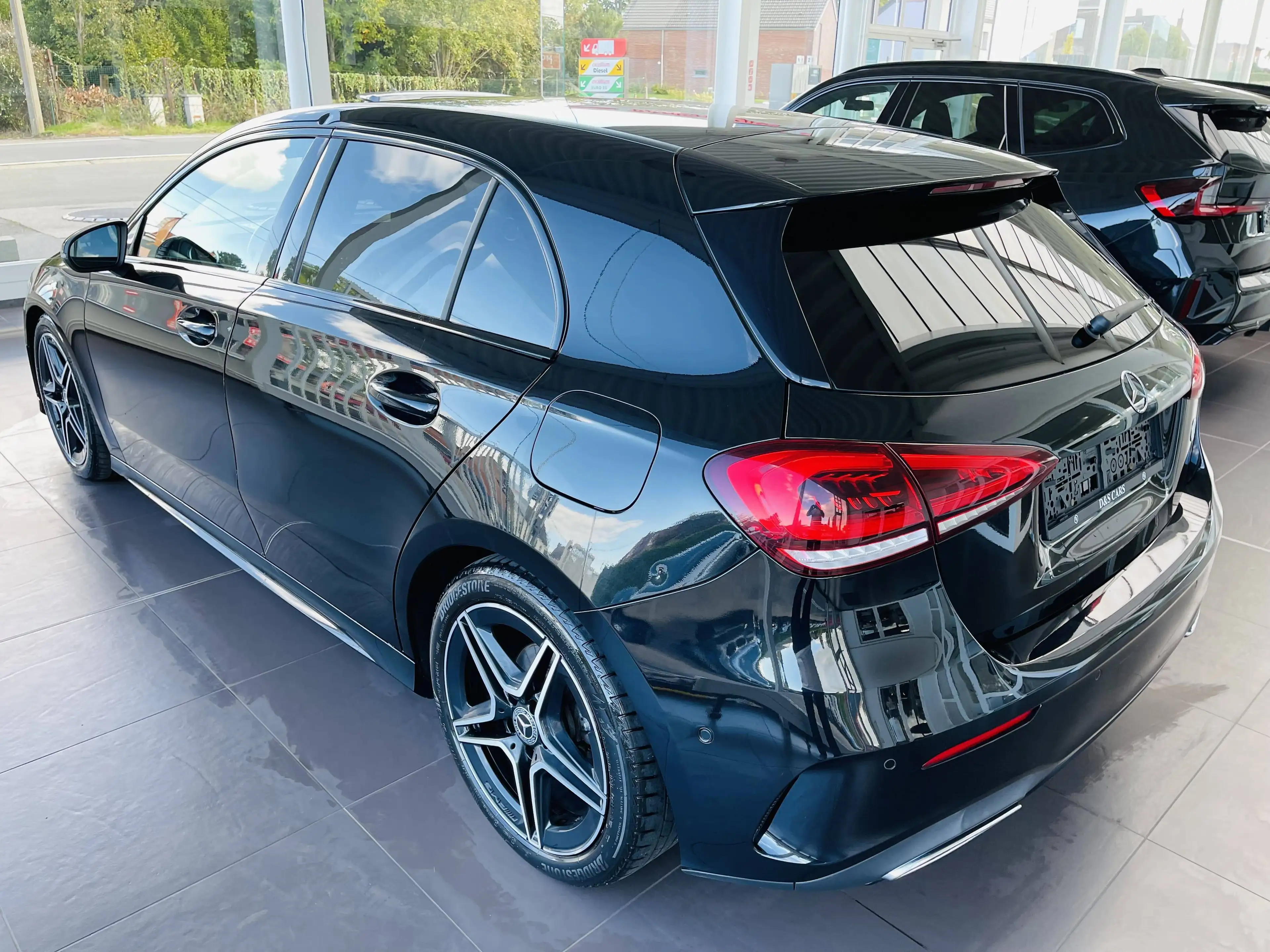 Mercedes-Benz A 180 d *** GARANTIE + PACK AMG + LED + GPS + CUIR *** — photo 8