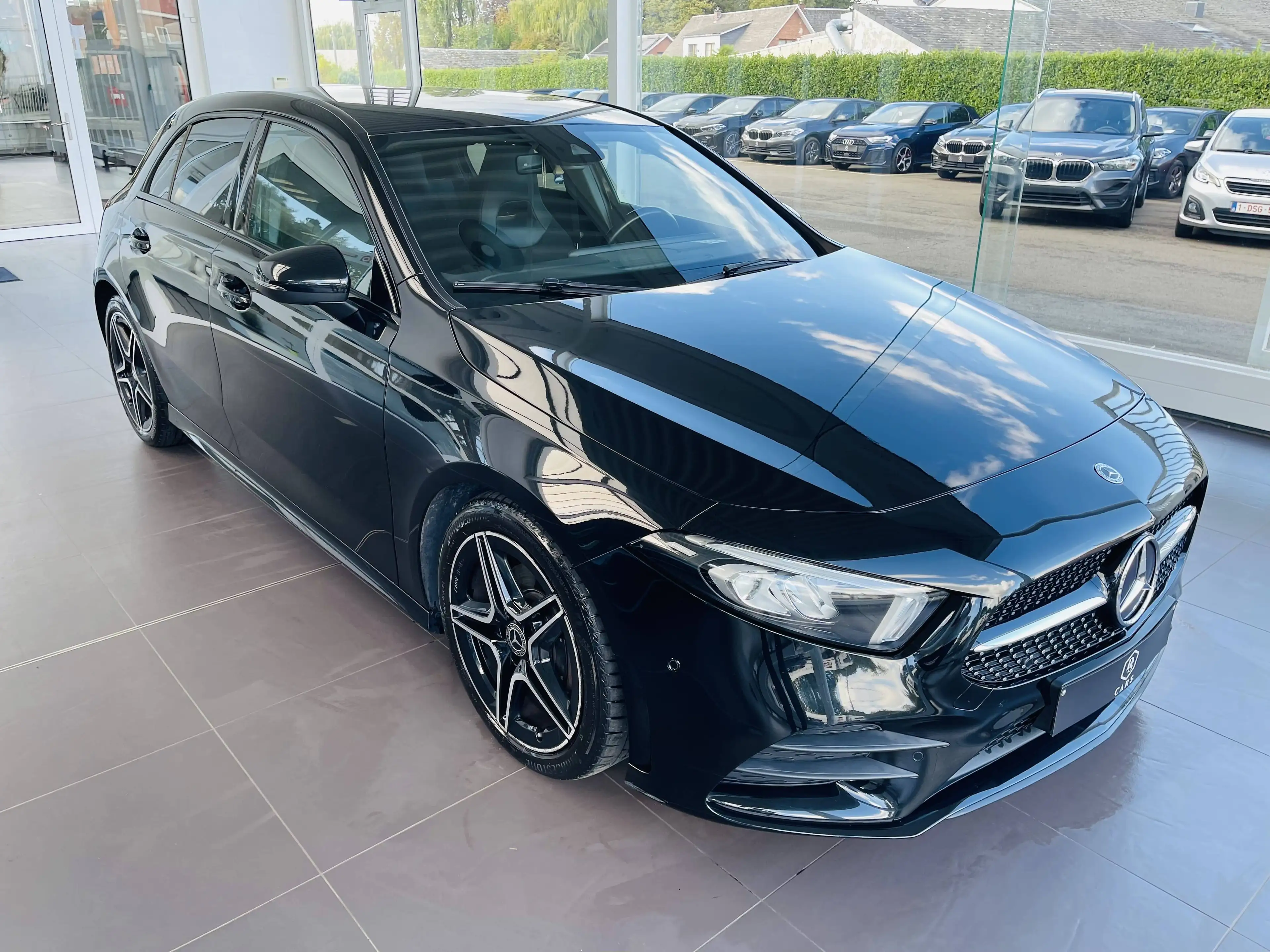 Mercedes-Benz A 180 d *** GARANTIE + PACK AMG + LED + GPS + CUIR *** — photo 4