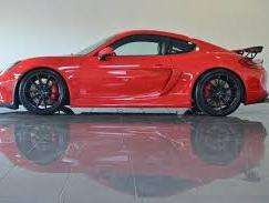 Second hand Porsche Cayman 