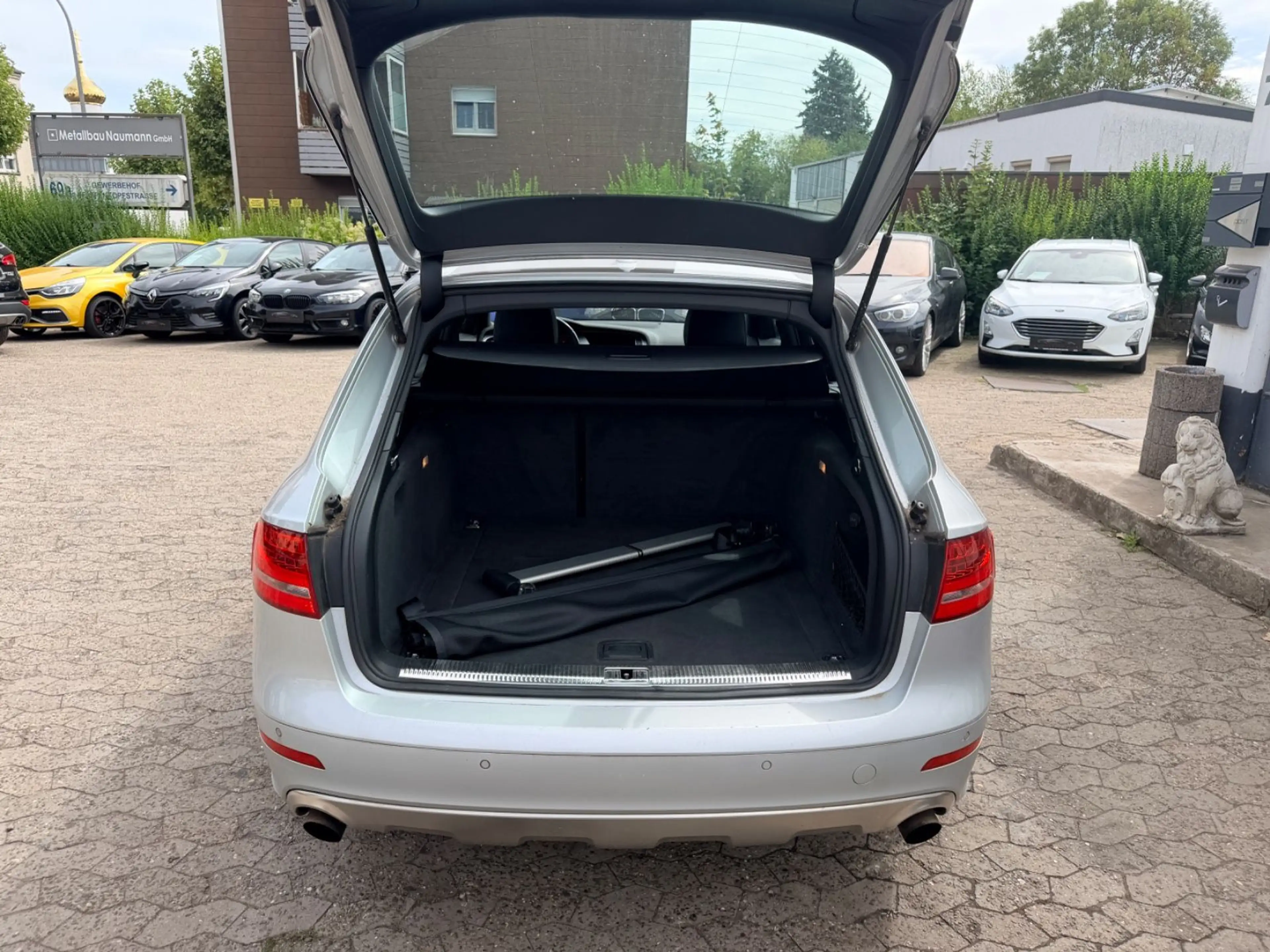 Audi A4 allroad 2.0 TFSI quattro S-tronic Navi Xenon — photo 9