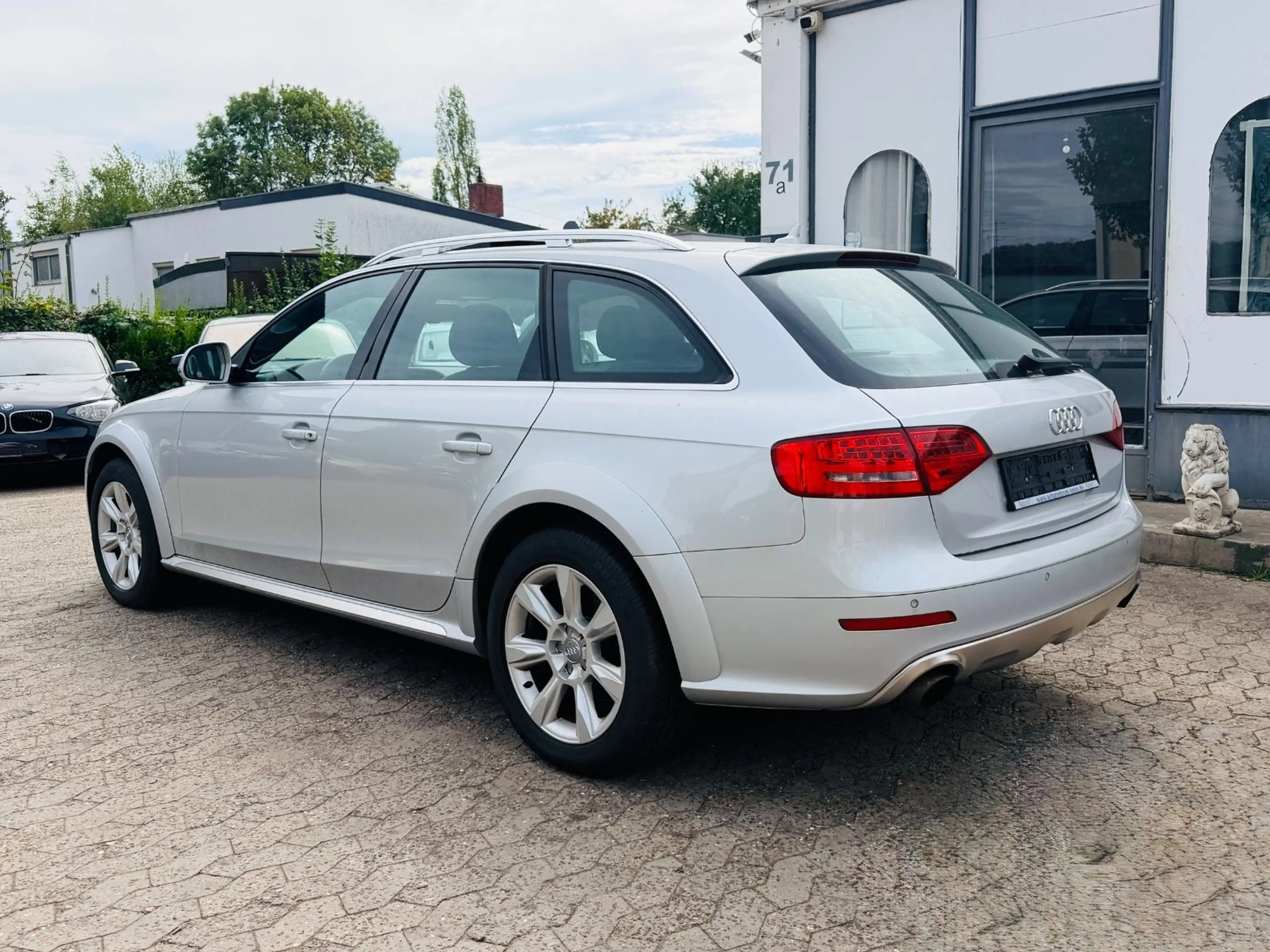 Audi A4 allroad 2.0 TFSI quattro S-tronic Navi Xenon — photo 5