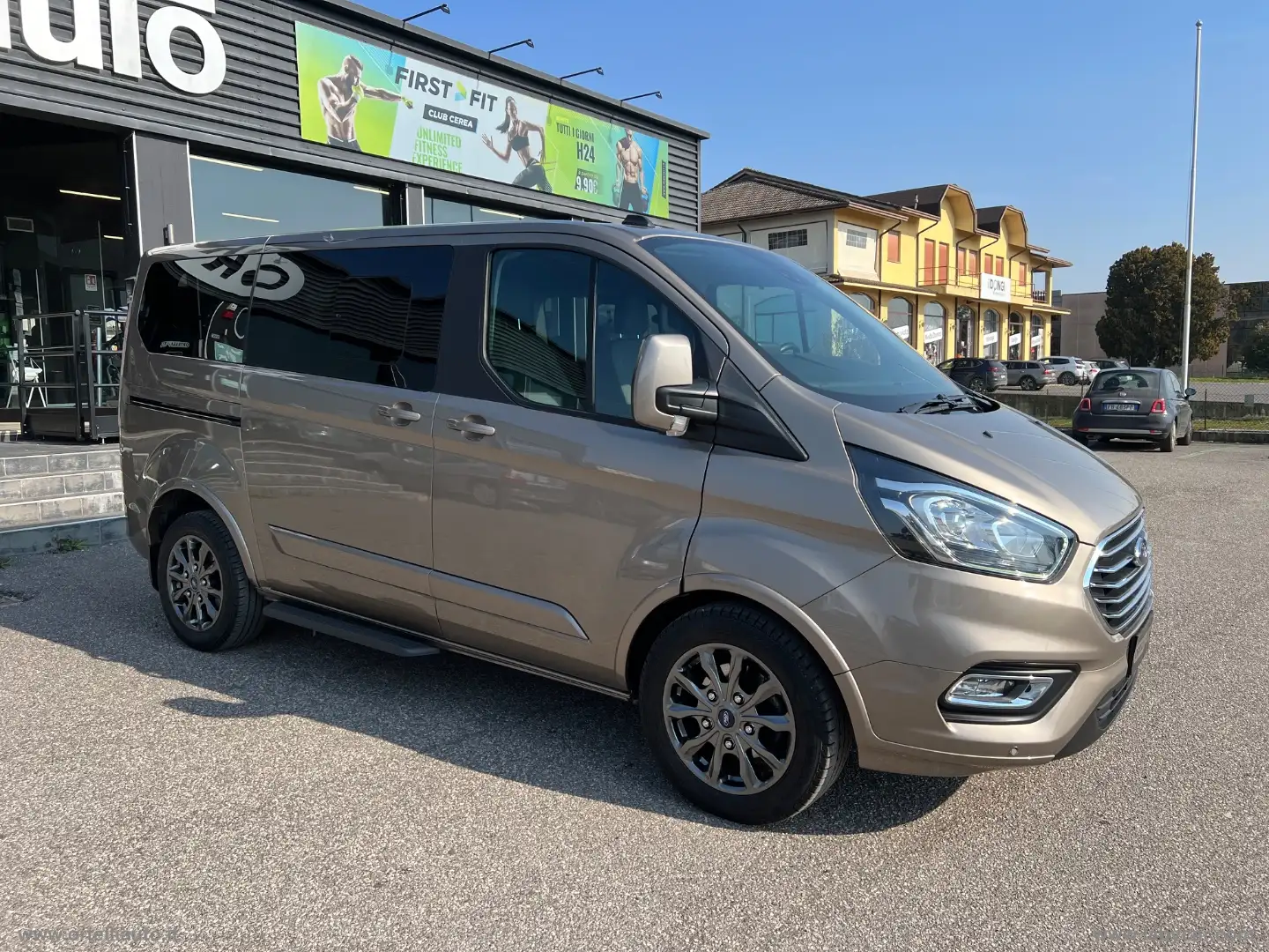 Ford Transit Custom Tran.Cust.320 2.0EcoB.130A6PC-DC F.Tit. +IVA Beige - 2