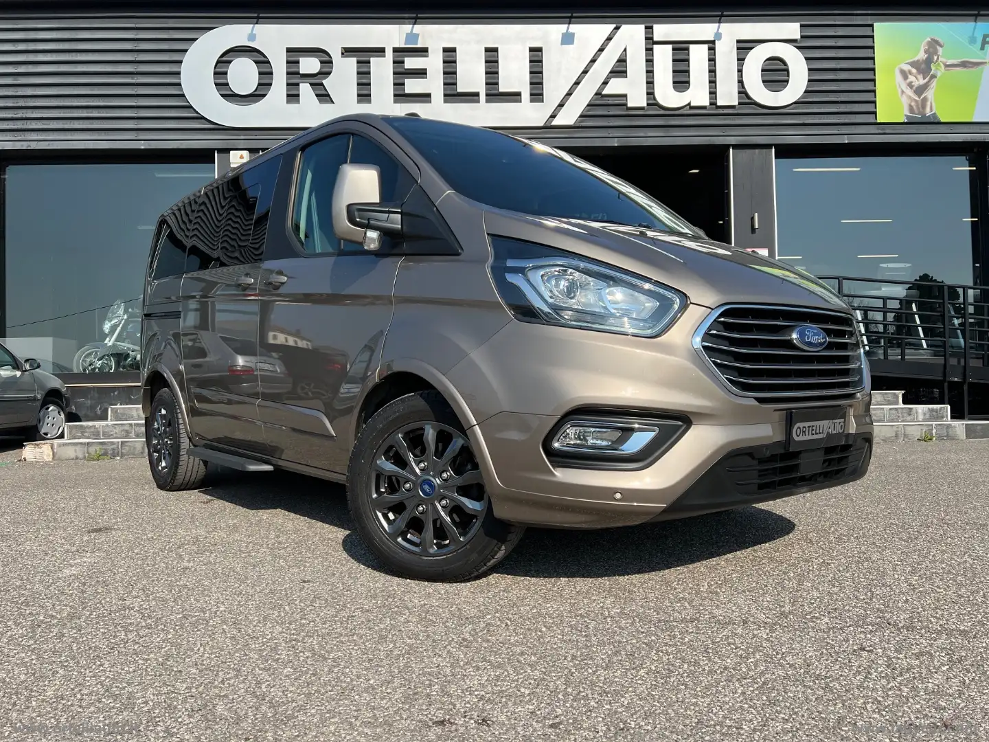 Ford Transit Custom Tran.Cust.320 2.0EcoB.130A6PC-DC F.Tit. +IVA Beige - 1
