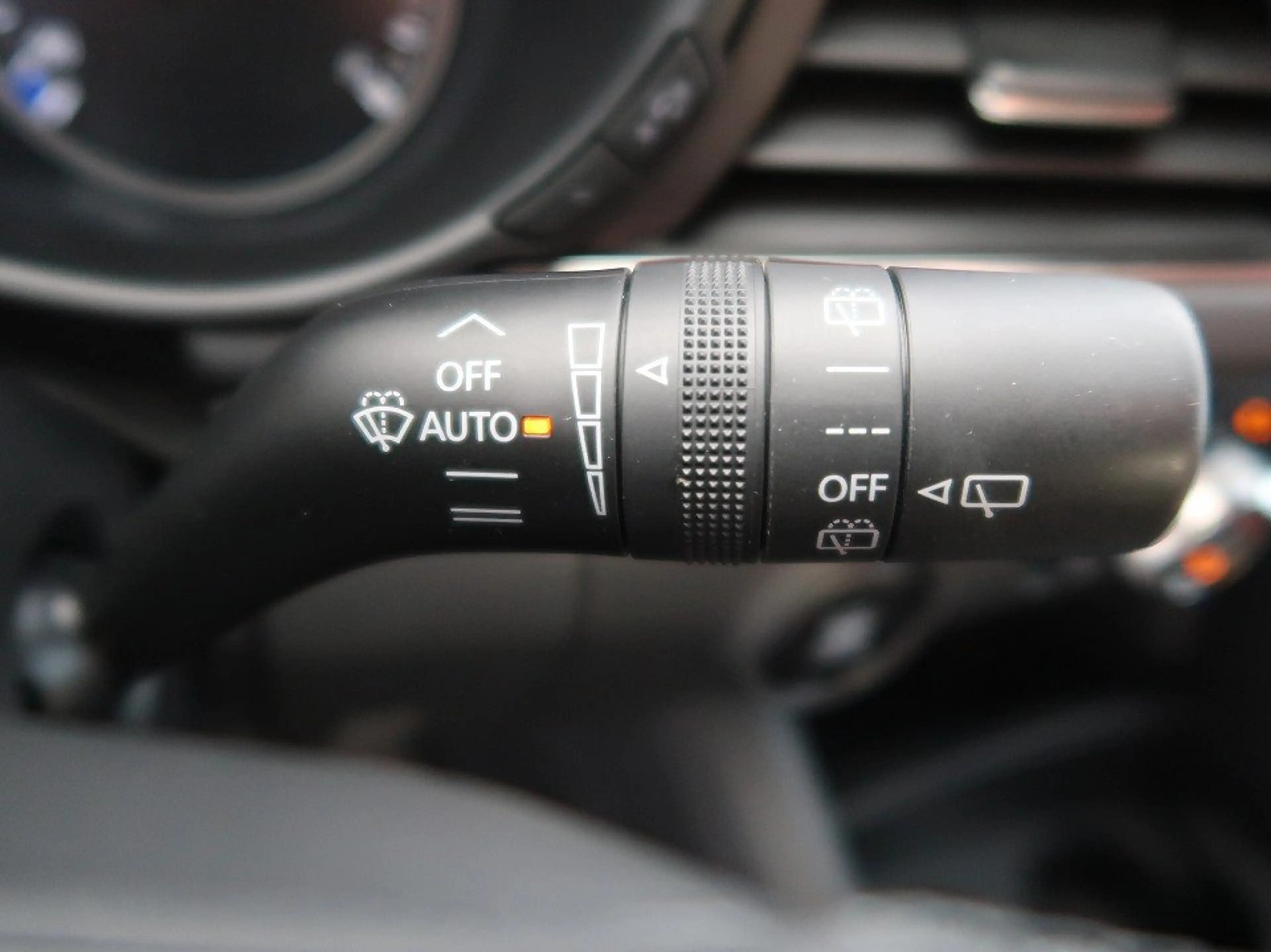 Mazda 3 SKYACTIV-G 2.0 *1. Damenhand*TOPgepflegt*Extras* S — photo 18