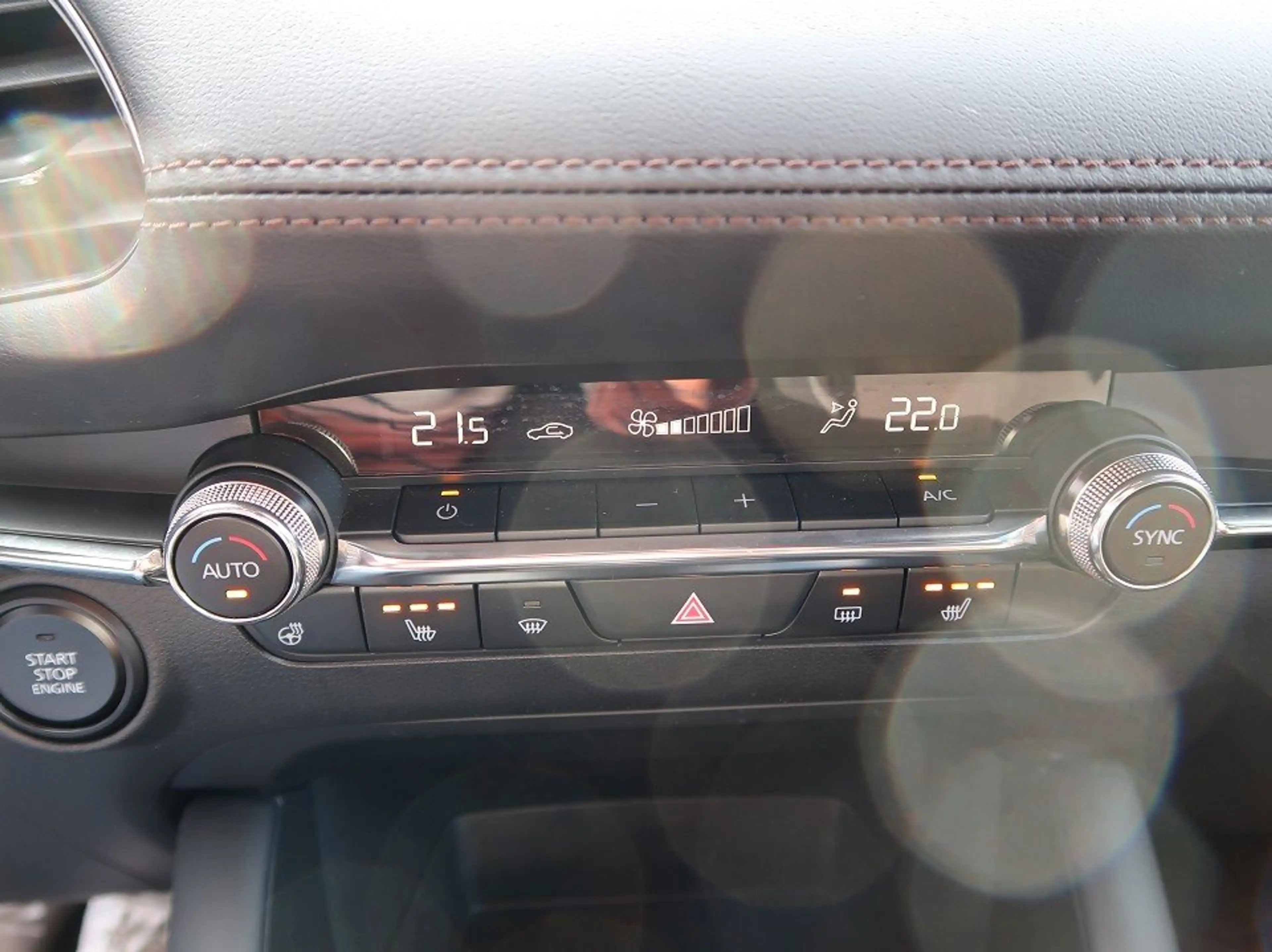 Mazda 3 SKYACTIV-G 2.0 *1. Damenhand*TOPgepflegt*Extras* S — photo 25