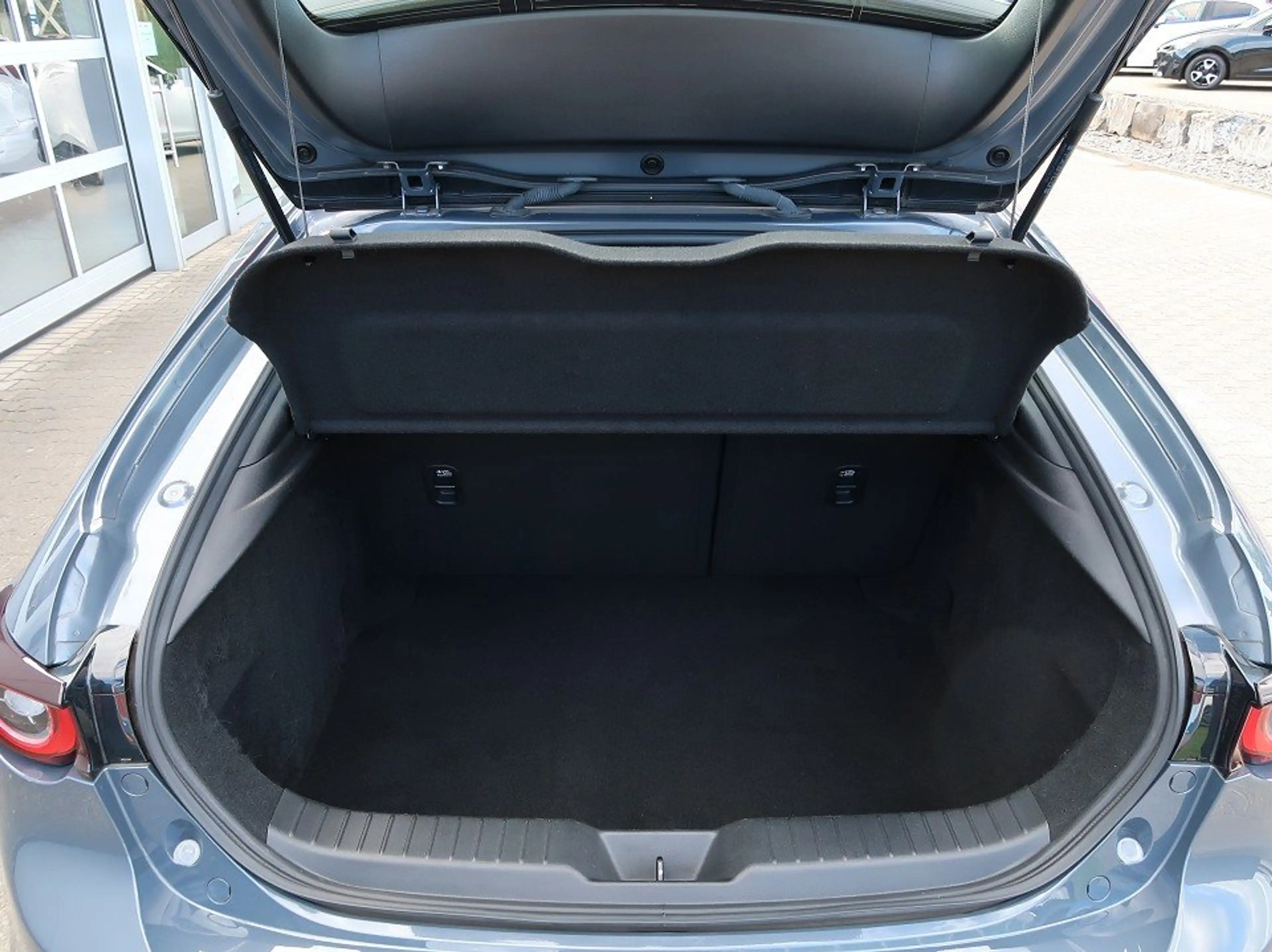 Mazda 3 SKYACTIV-G 2.0 *1. Damenhand*TOPgepflegt*Extras* S — photo 29