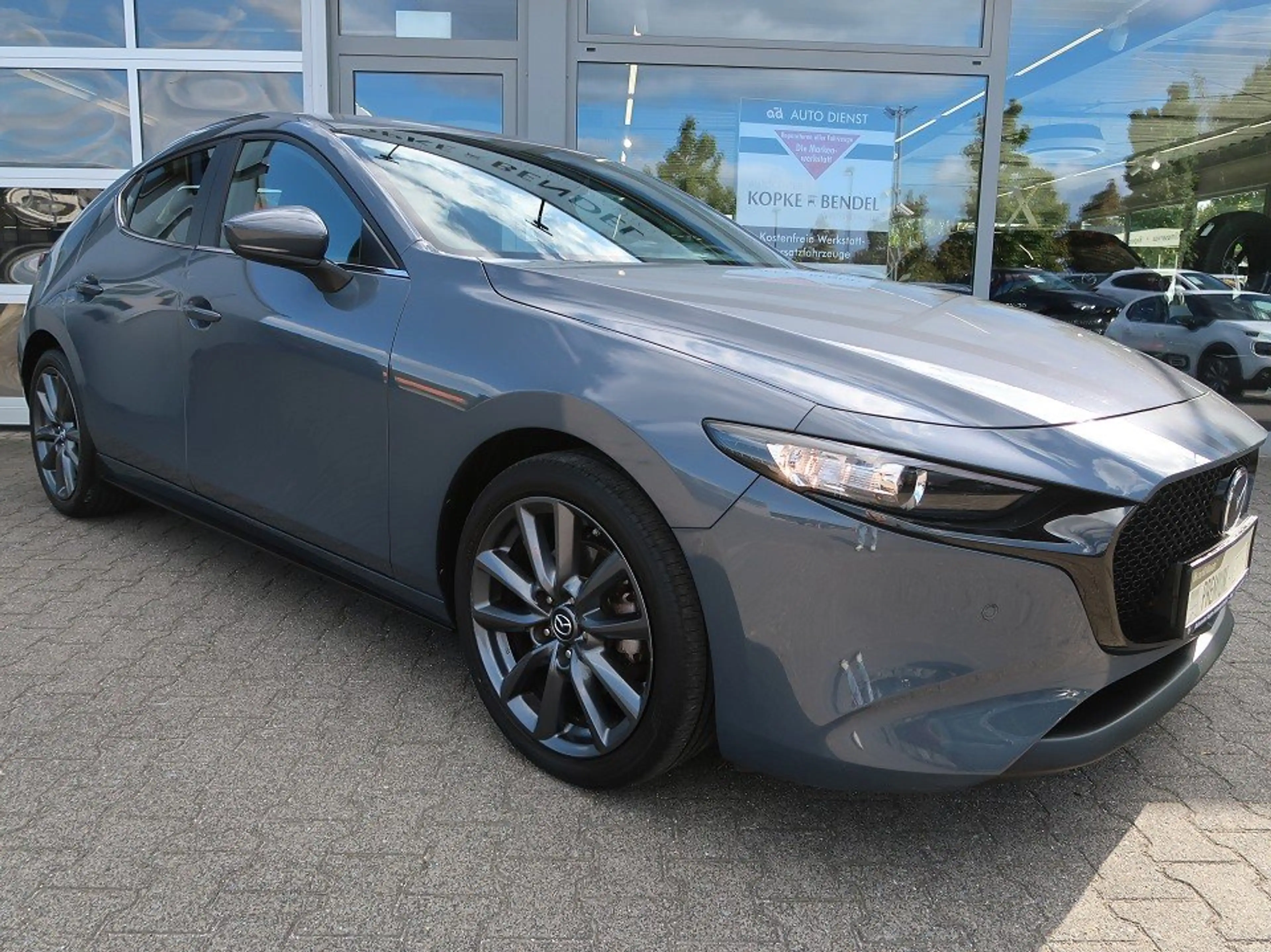 Mazda 3 SKYACTIV-G 2.0 *1. Damenhand*TOPgepflegt*Extras* S — photo 3