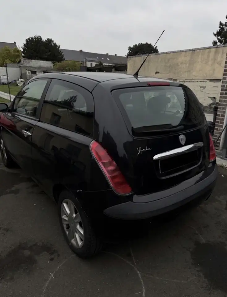 Lancia Ypsilon