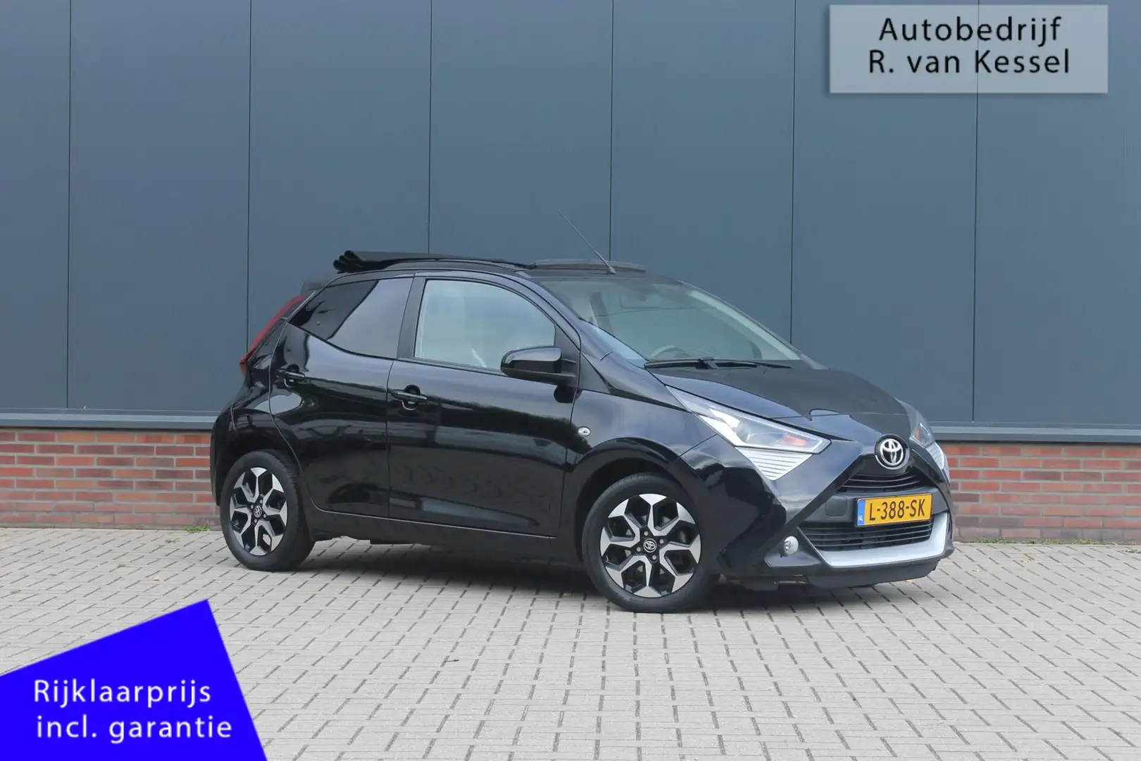 Toyota Aygo 1.0 VVT-i x-joy cabrio I 1e Eig. I NL-auto Nero - 1