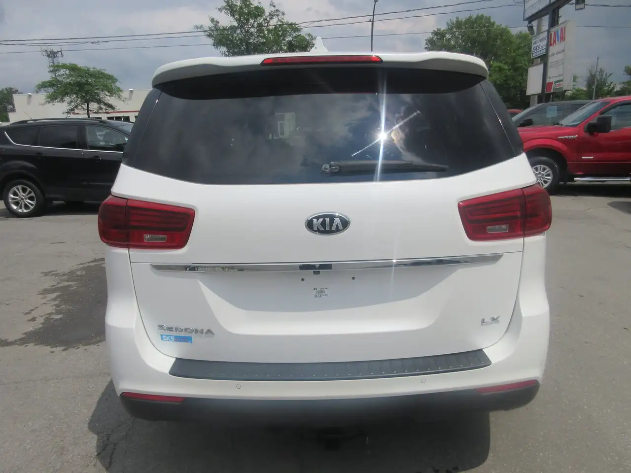 Kia Sedona снимка Kia Sedona