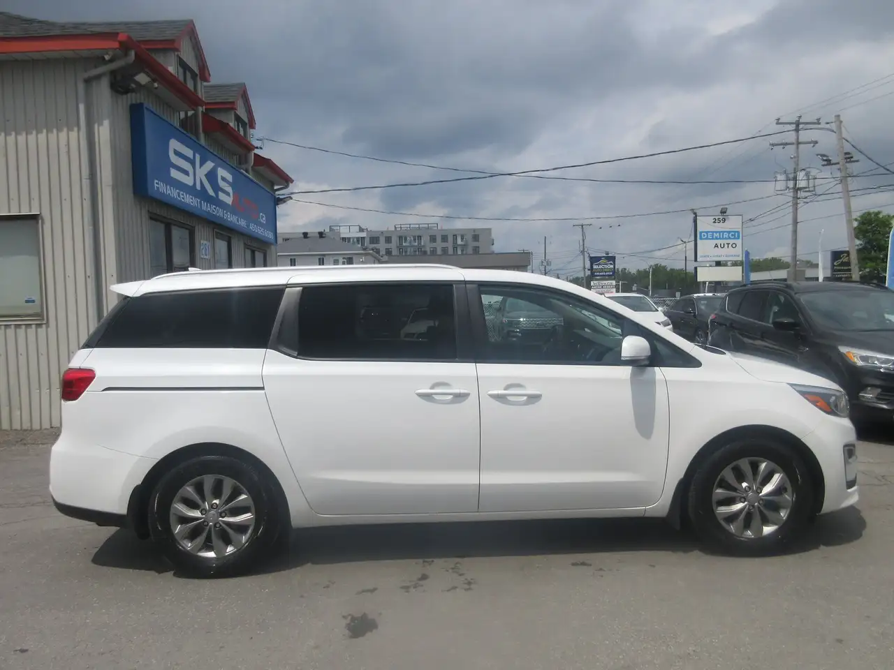 Kia Sedona снимка Kia Sedona