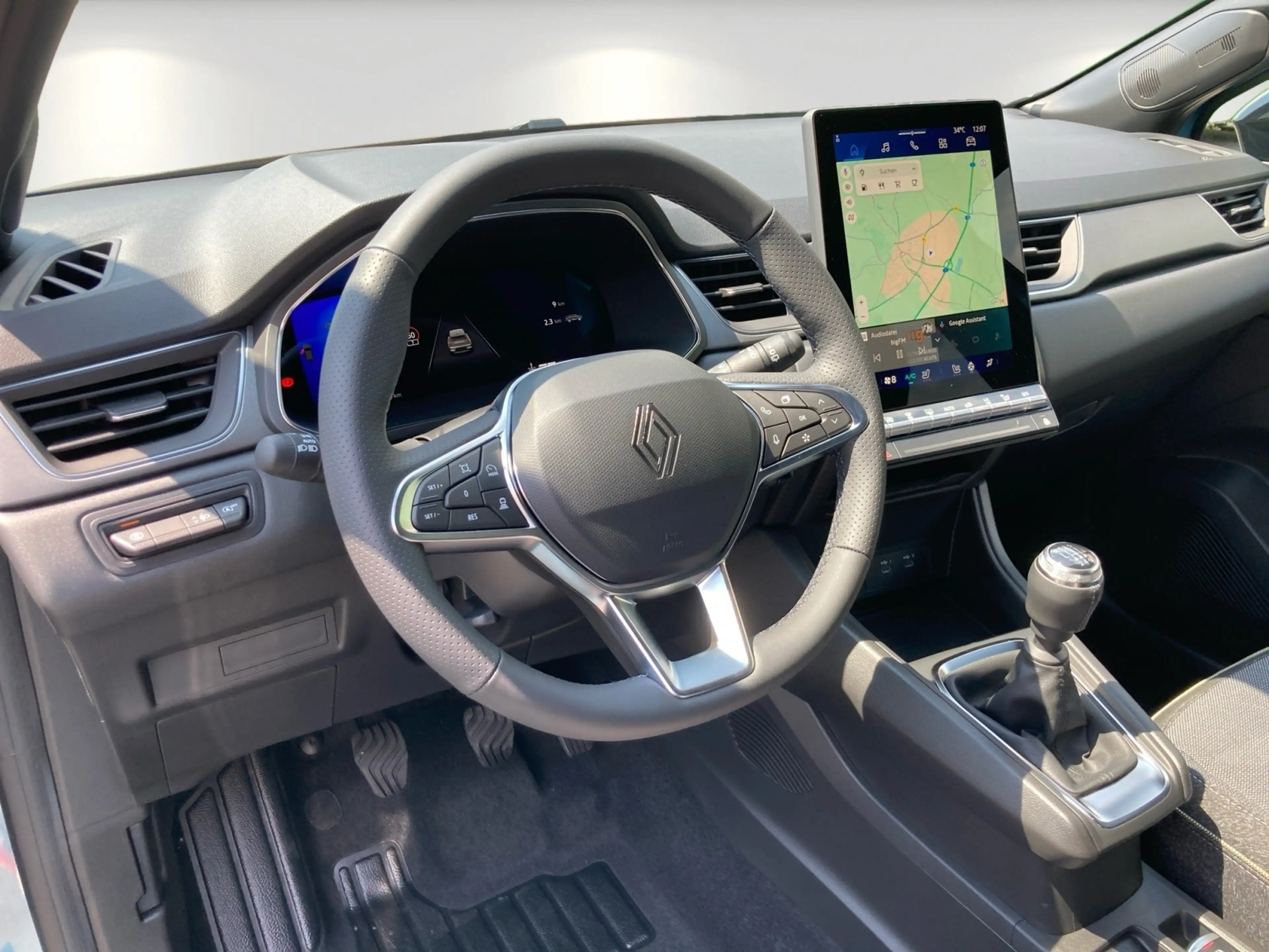 Renault Symbioz Techno Mild Hybrid 140 *Winter-Paket* — photo 13