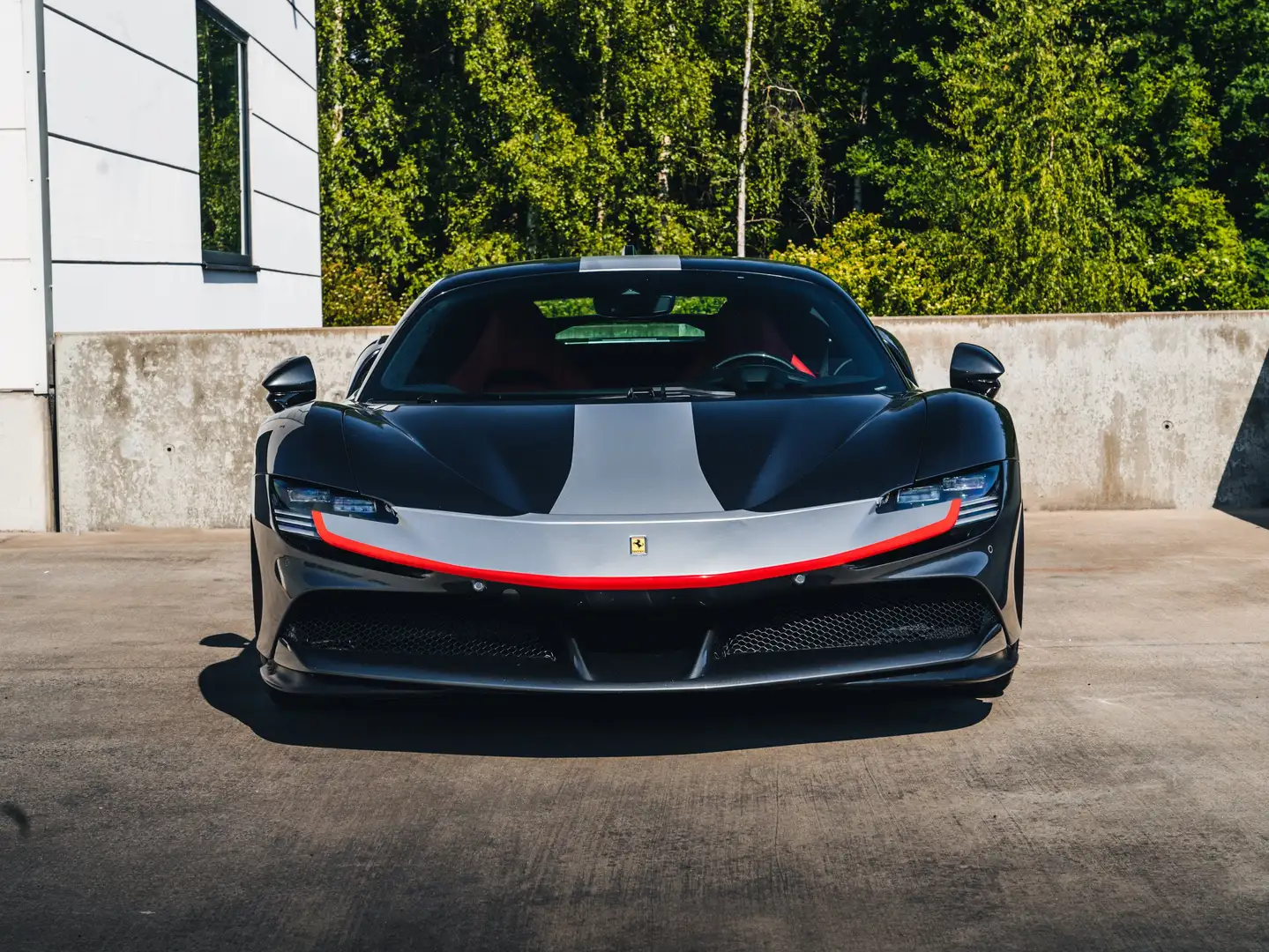 Ferrari SF90 Stradale Grigio Silverstone / Lift / Carbon / First owner Gris - 2