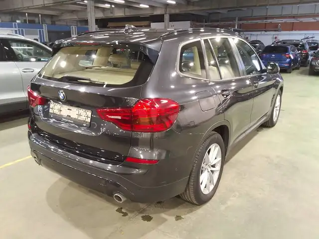 BMW X3 view 2