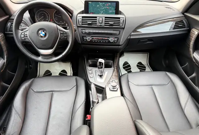 BMW 1 Series view 16
