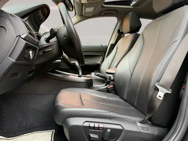 BMW 1 Series view 13