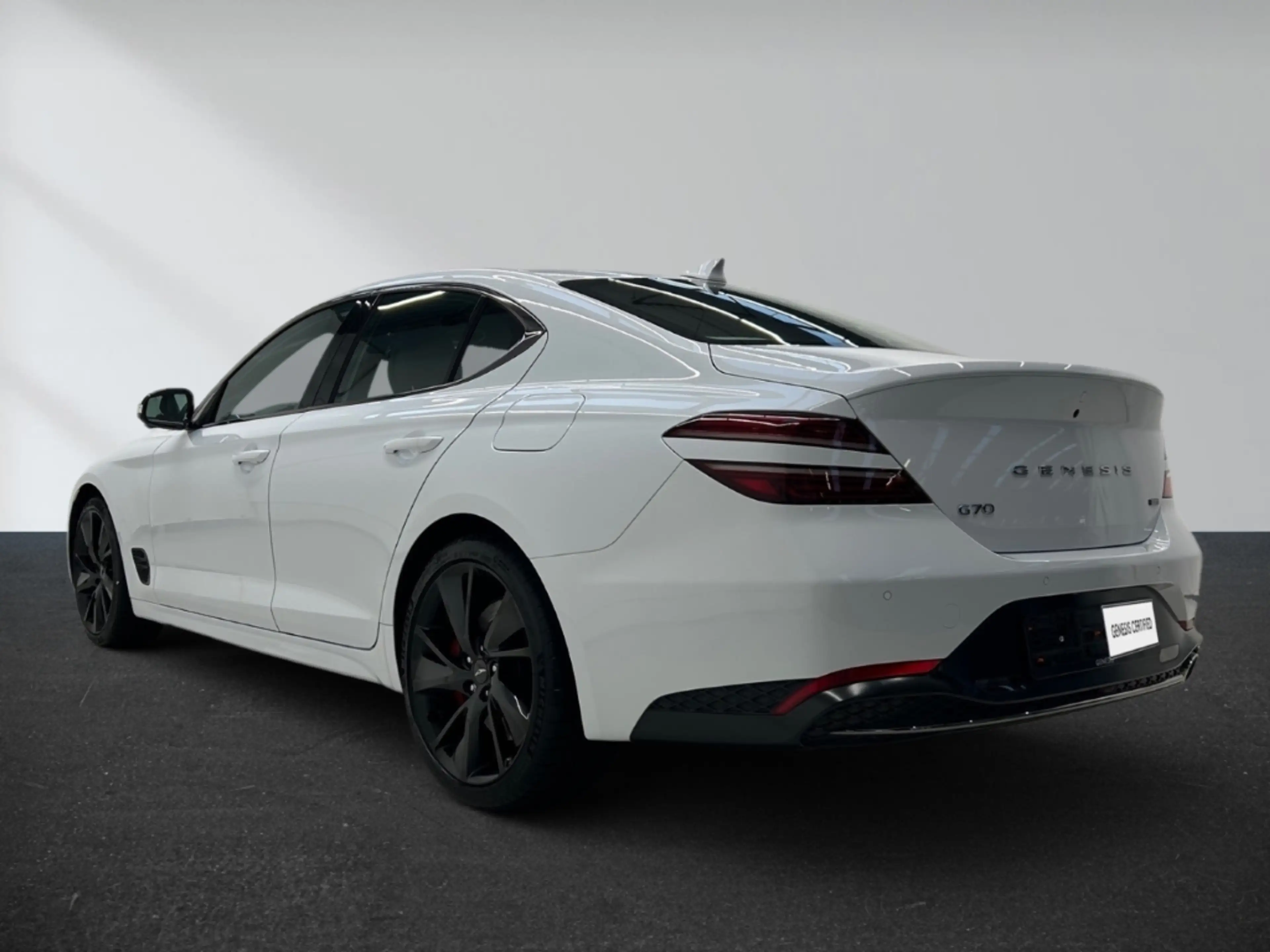 Genesis G70 Sport — photo 8