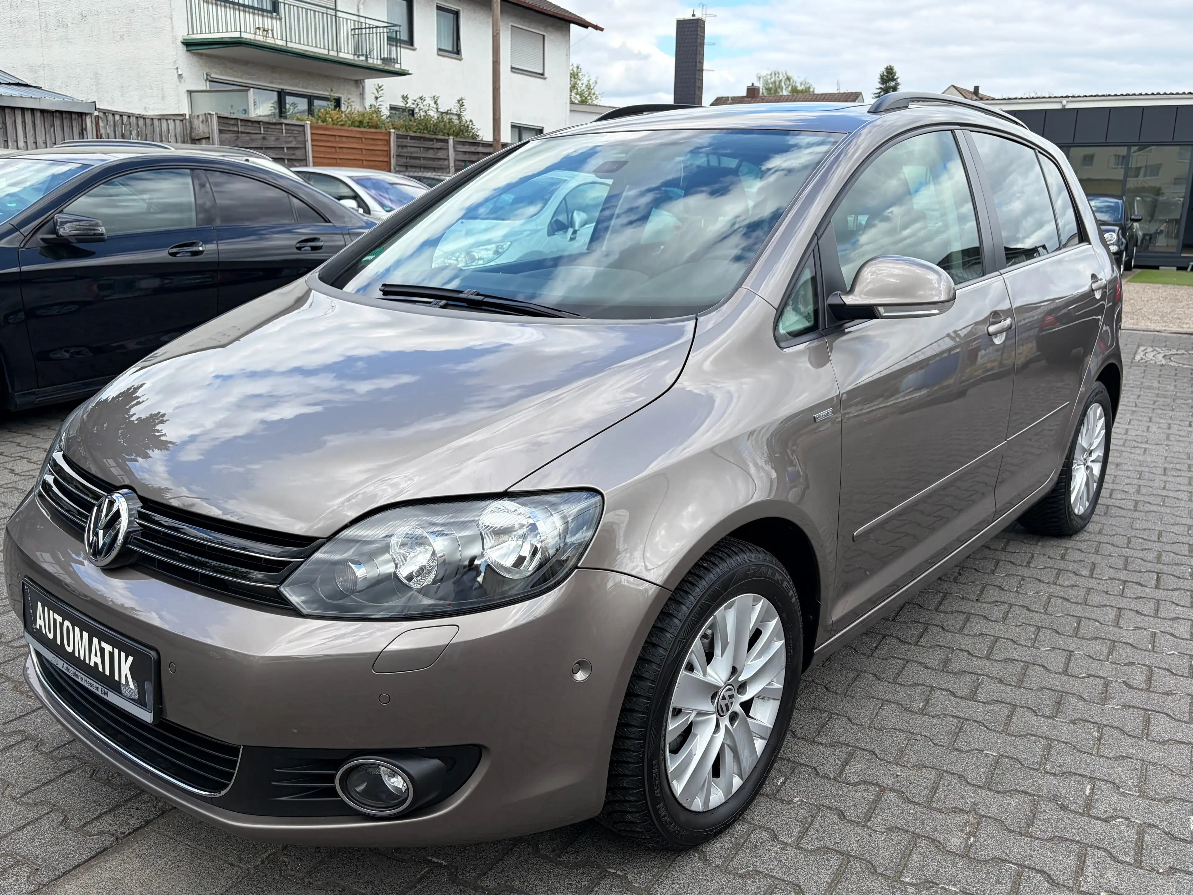 Volkswagen Golf Plus Life*Automatik*1.Hand*SHZ*Temp.*PDC*Navi*HU/AU Neu — photo 2