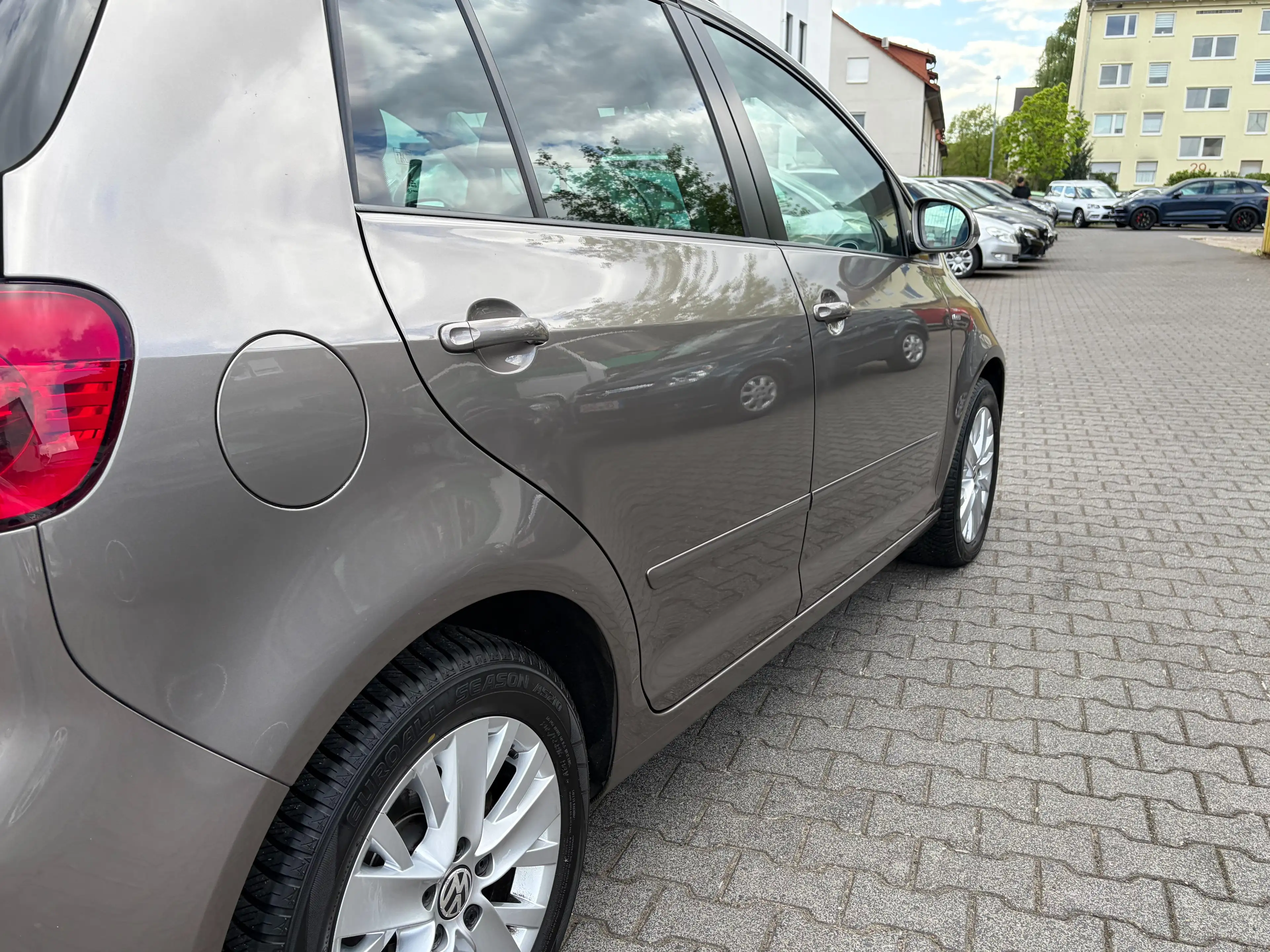 Volkswagen Golf Plus Life*Automatik*1.Hand*SHZ*Temp.*PDC*Navi*HU/AU Neu — photo 12