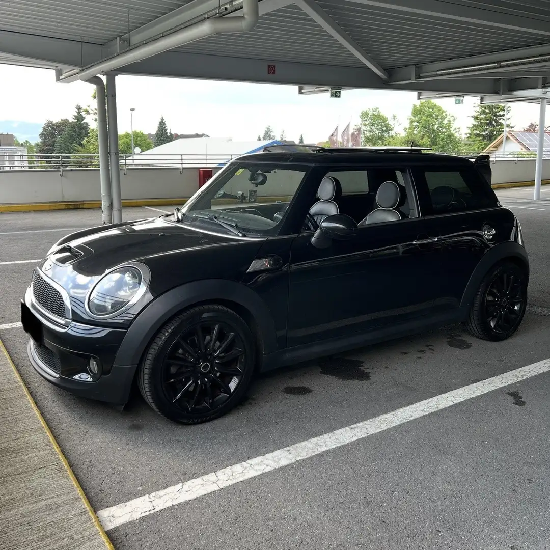 MINI One Cooper S Schwarz - 1
