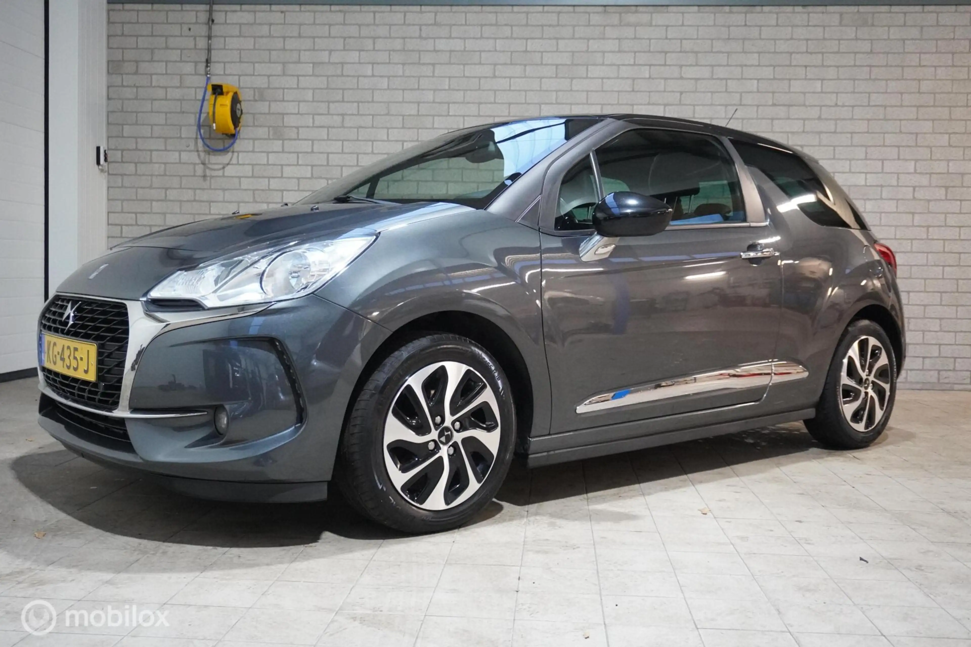 DS Automobiles DS 3 1.2 PureTech Business — photo 2