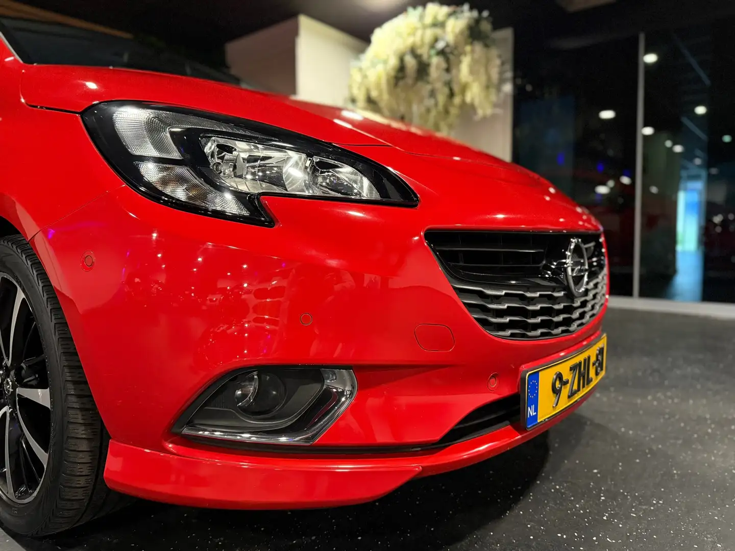 Opel Corsa 1.0 Turbo Color Edition OPC-Line/NAVI/CAMERA/BLIND Rood - 2